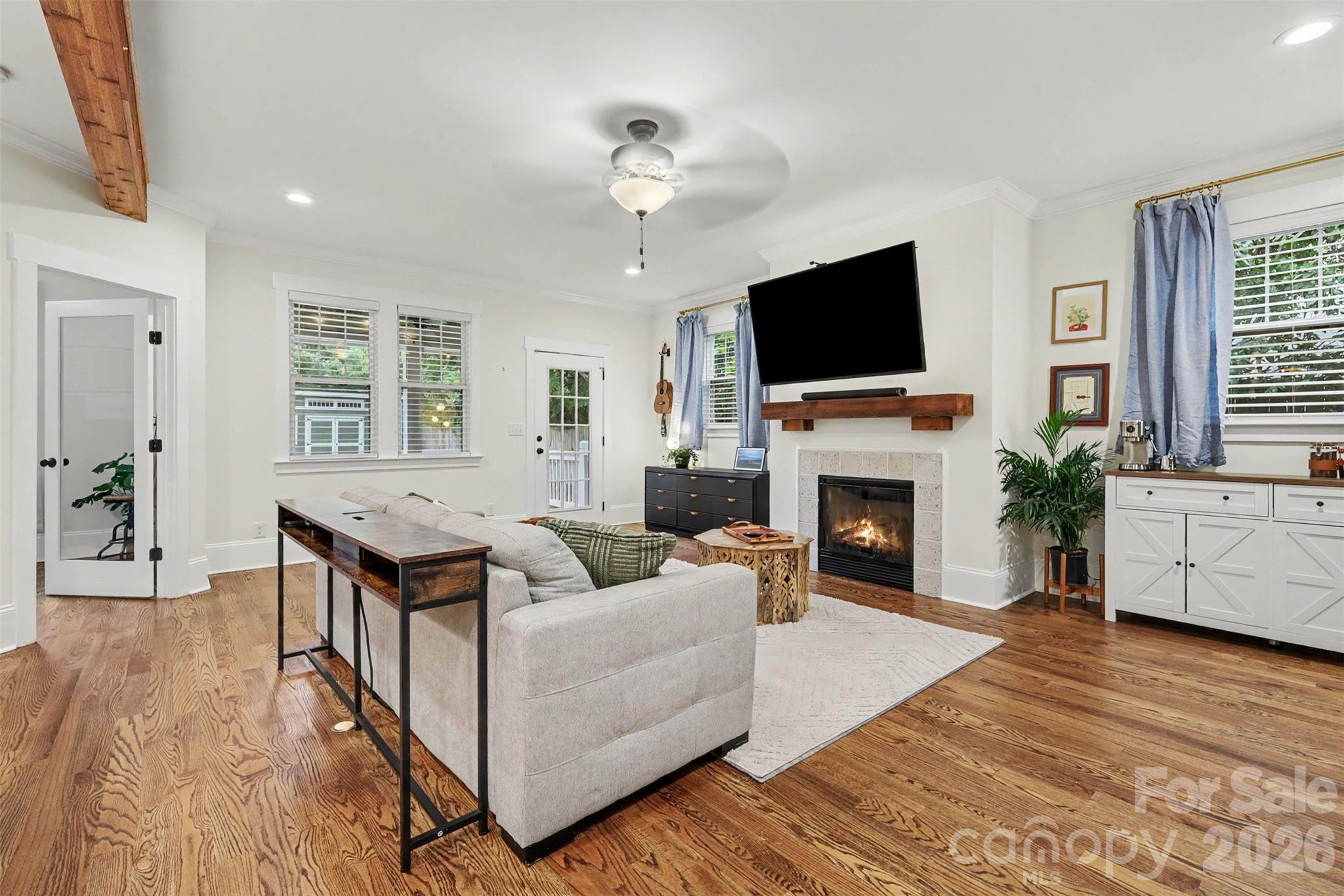 2409 Marlowe Avenue Unit: B