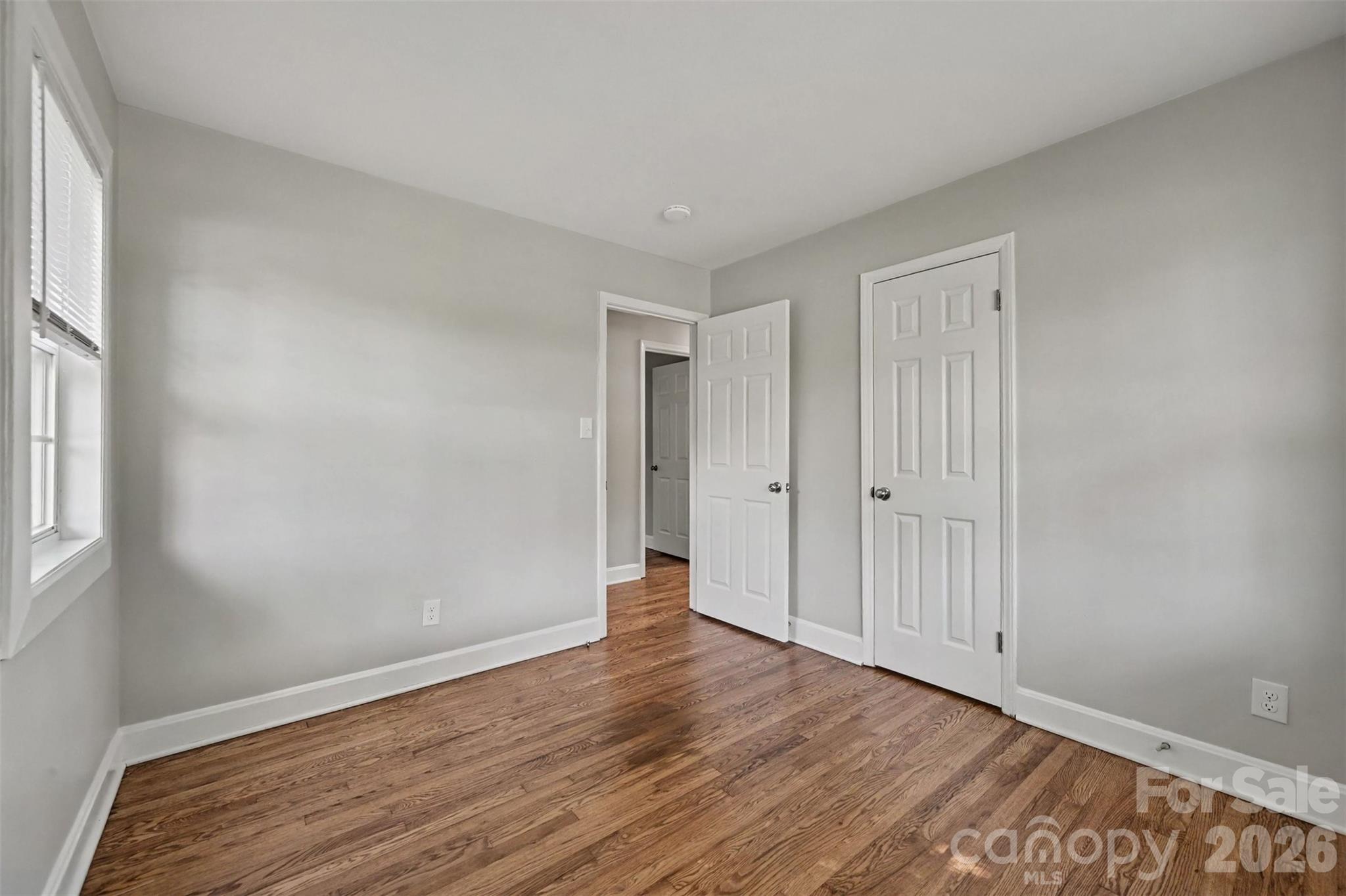 4421 Knollcrest Drive