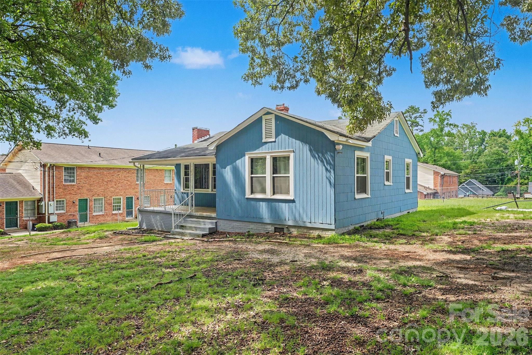 1102 Desoto Avenue