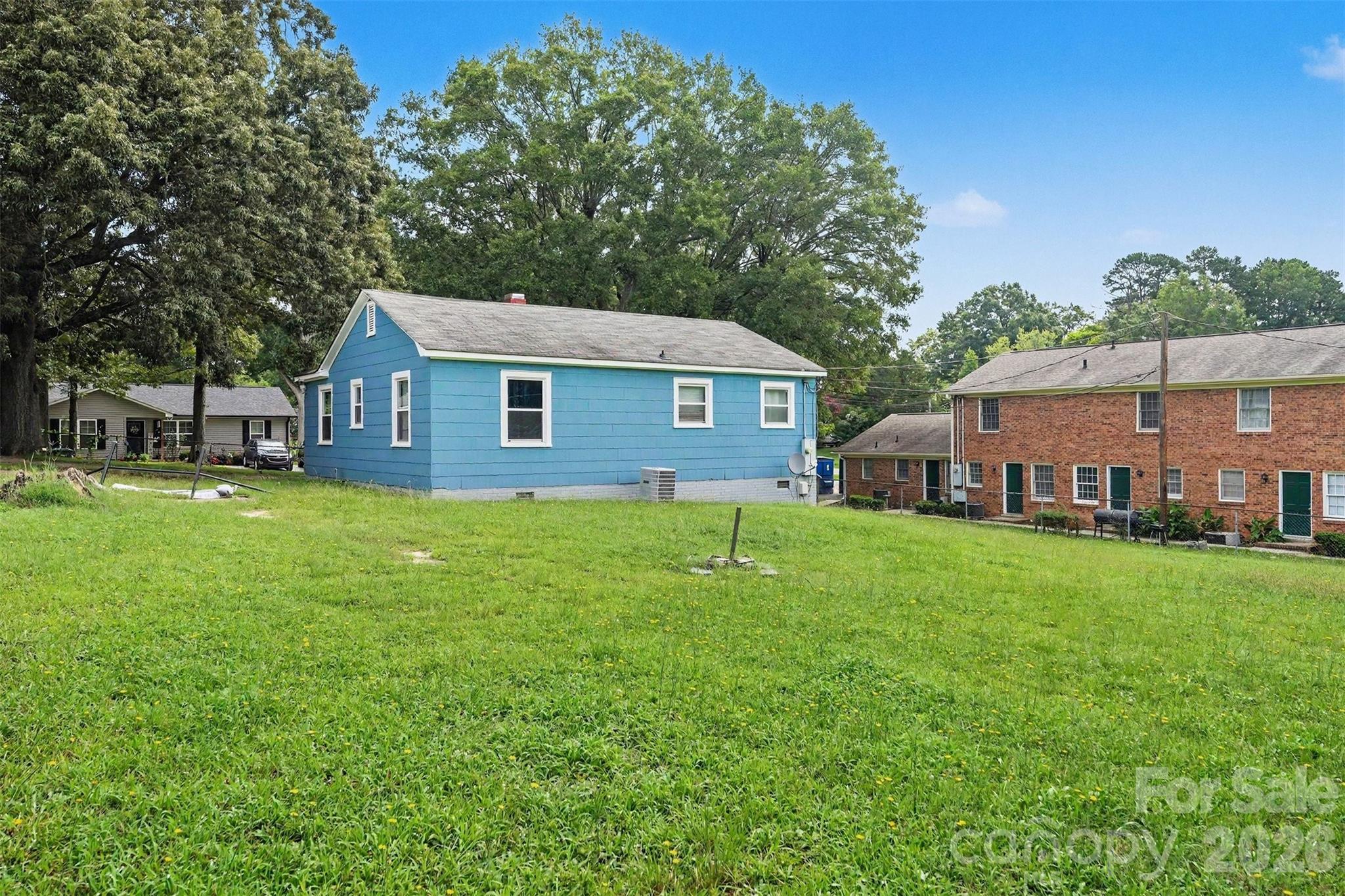 1102 Desoto Avenue