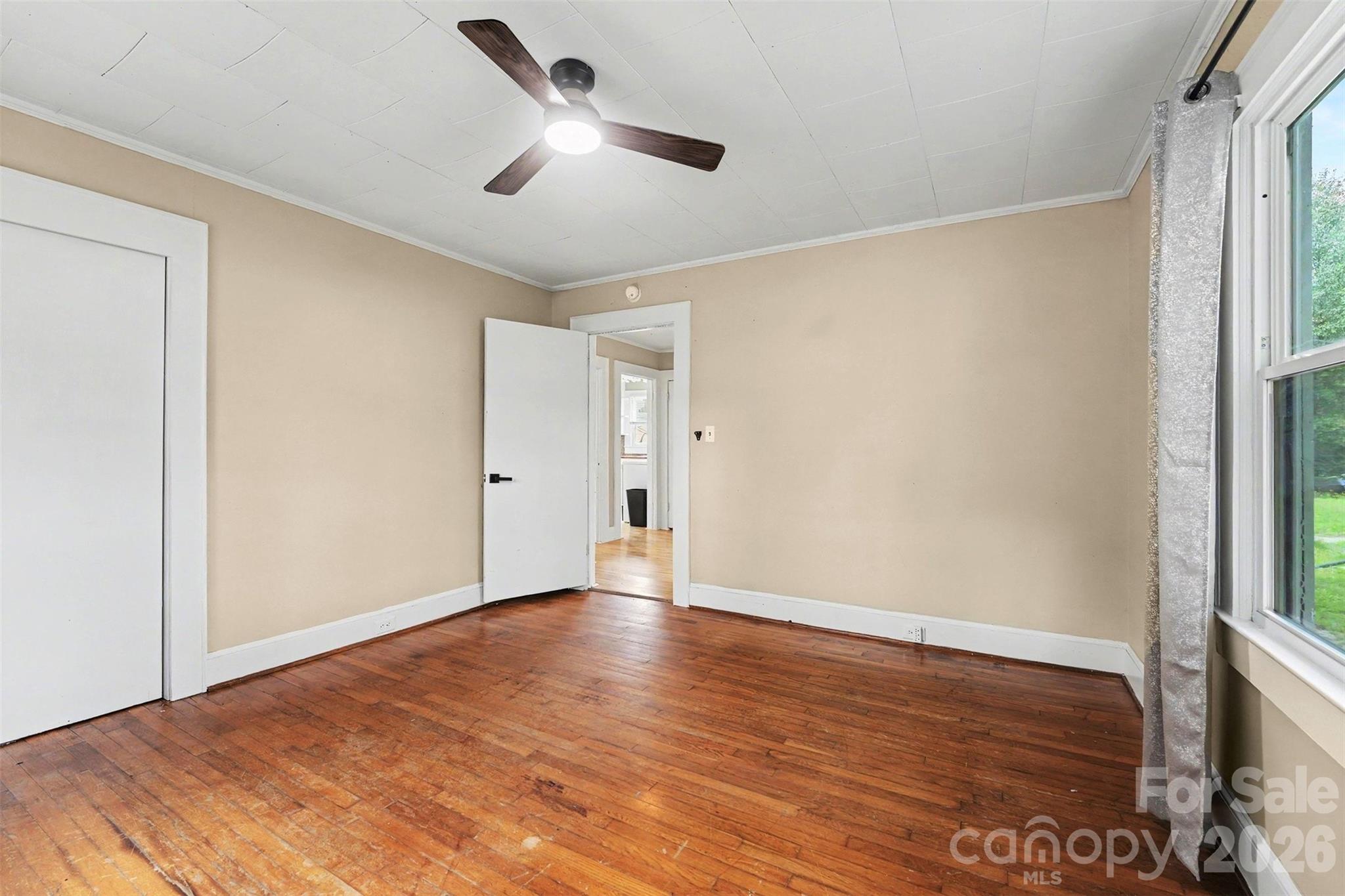 1102 Desoto Avenue