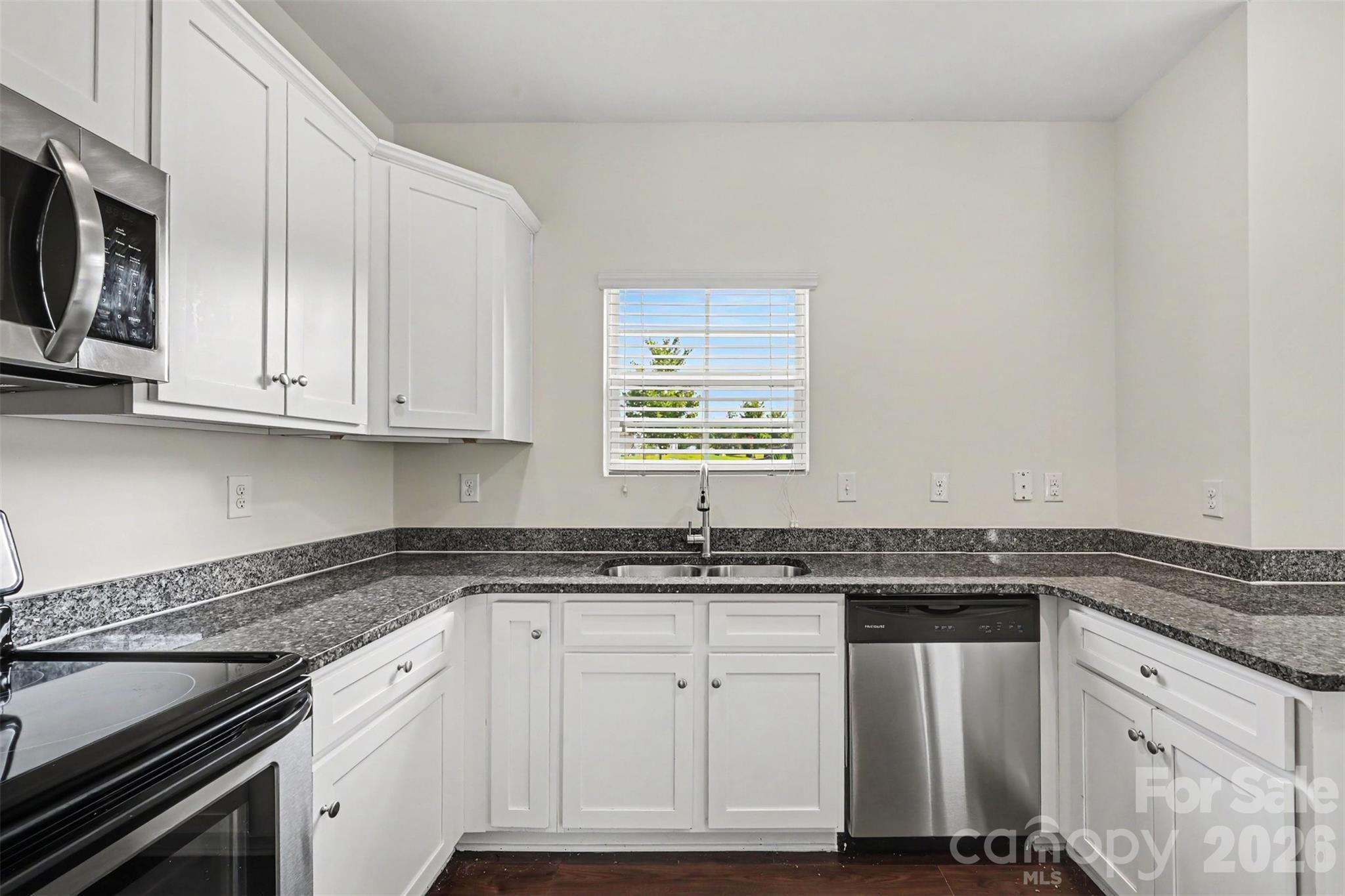 618 Oak Brook Drive