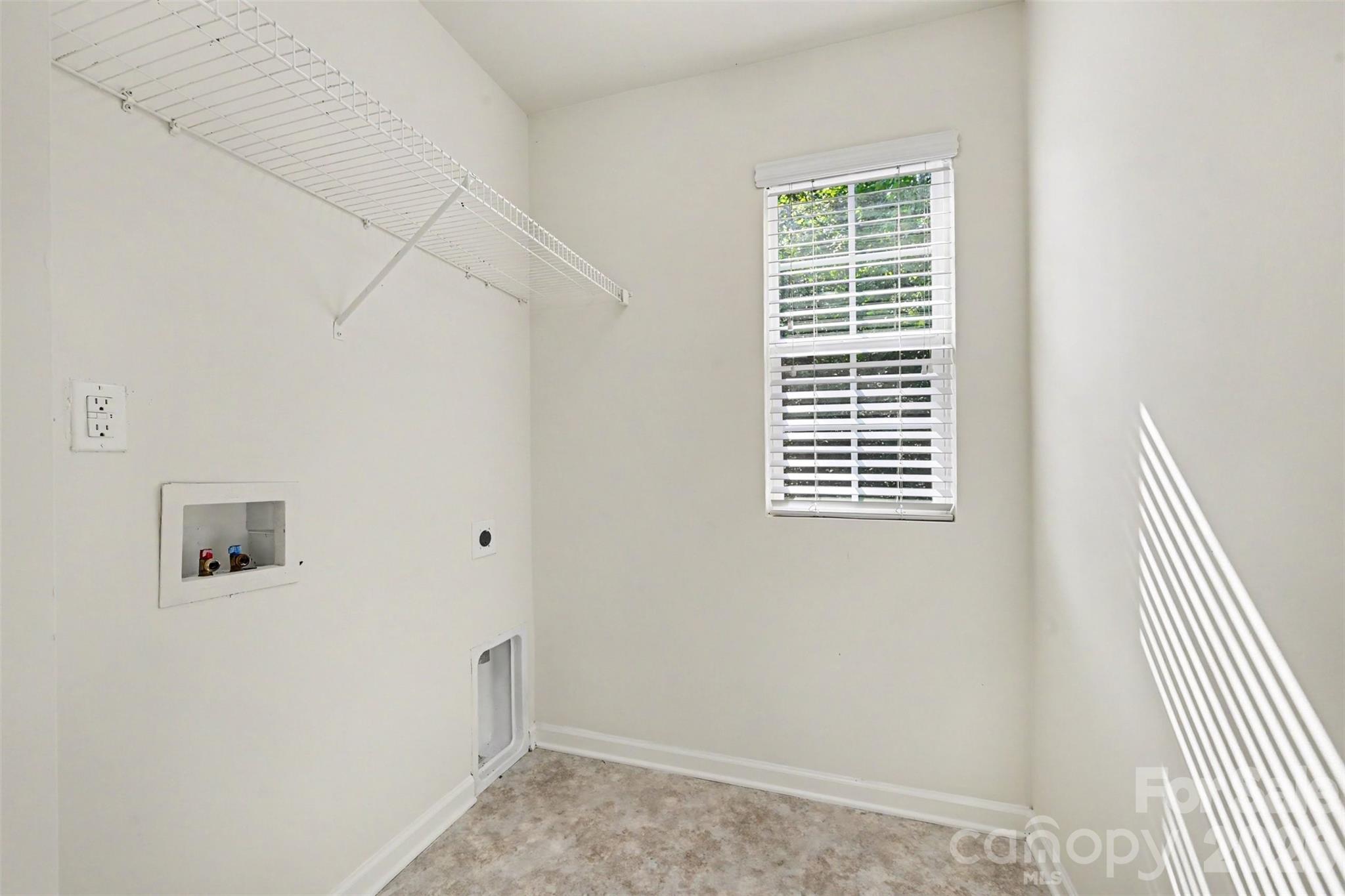 618 Oak Brook Drive