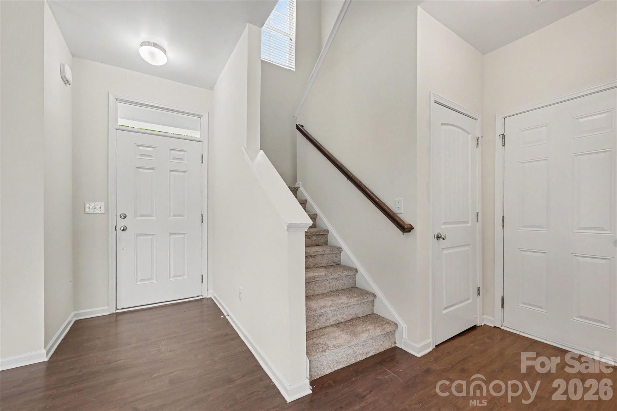 618 Oak Brook Drive