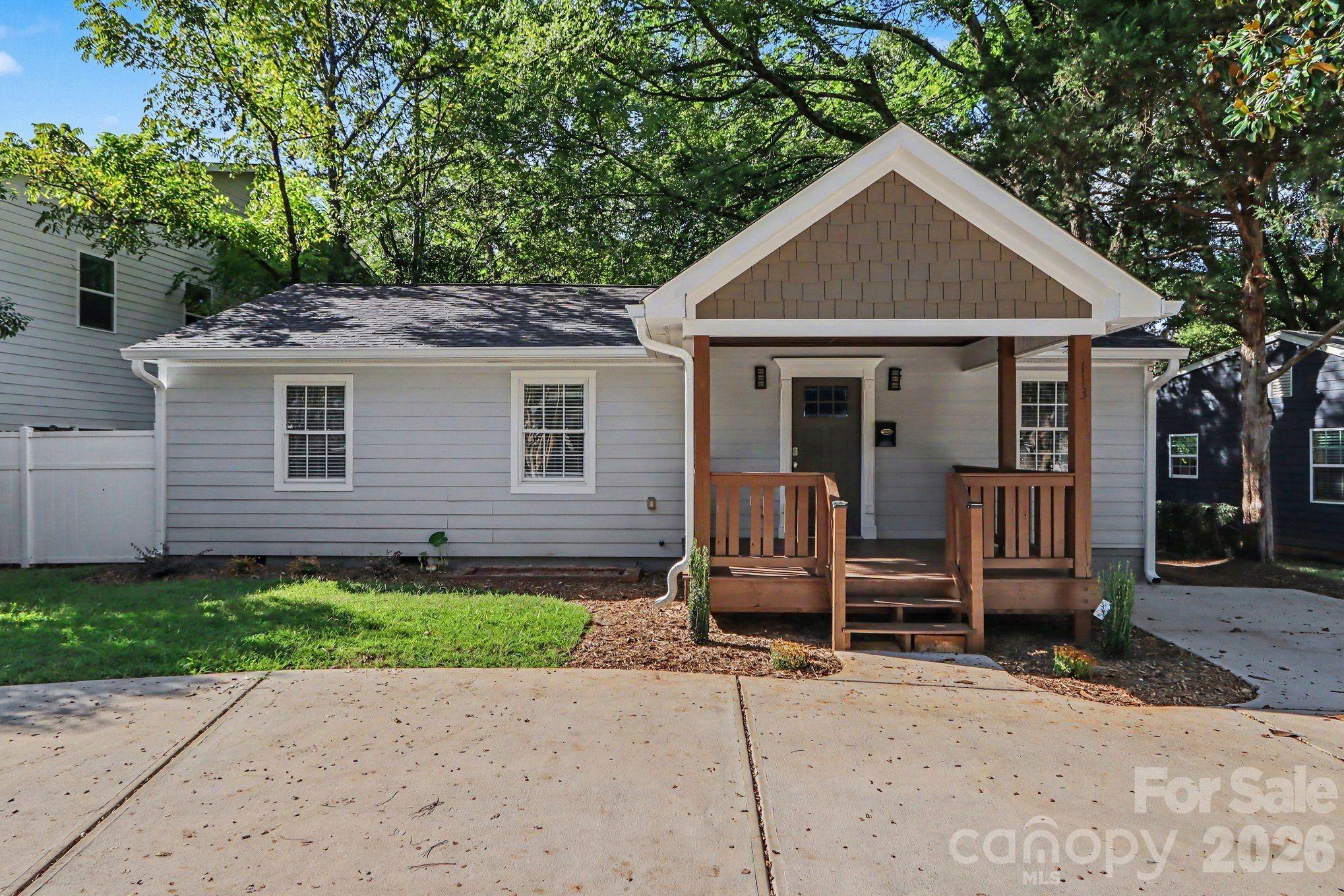 113 N Smallwood Place