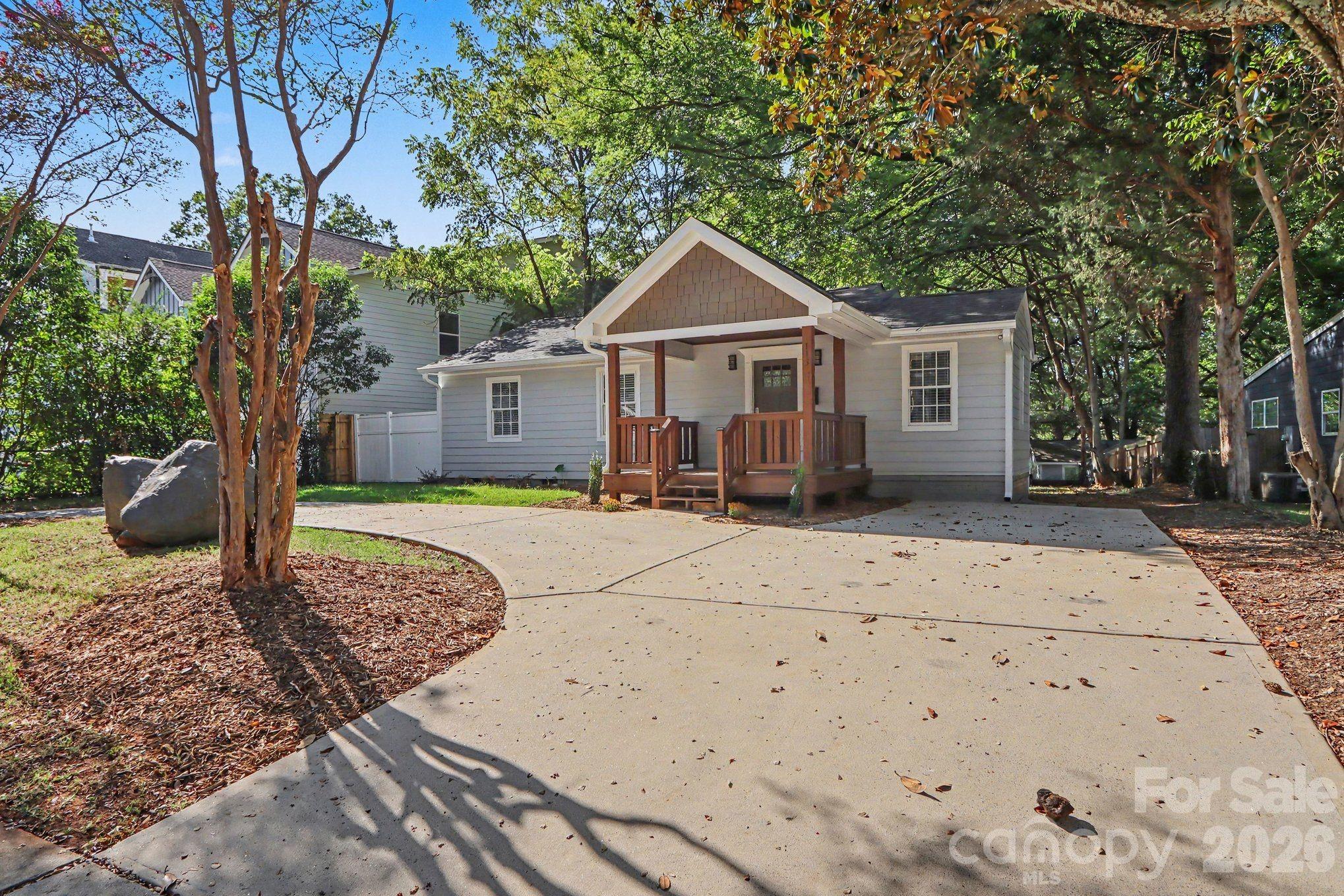 113 N Smallwood Place