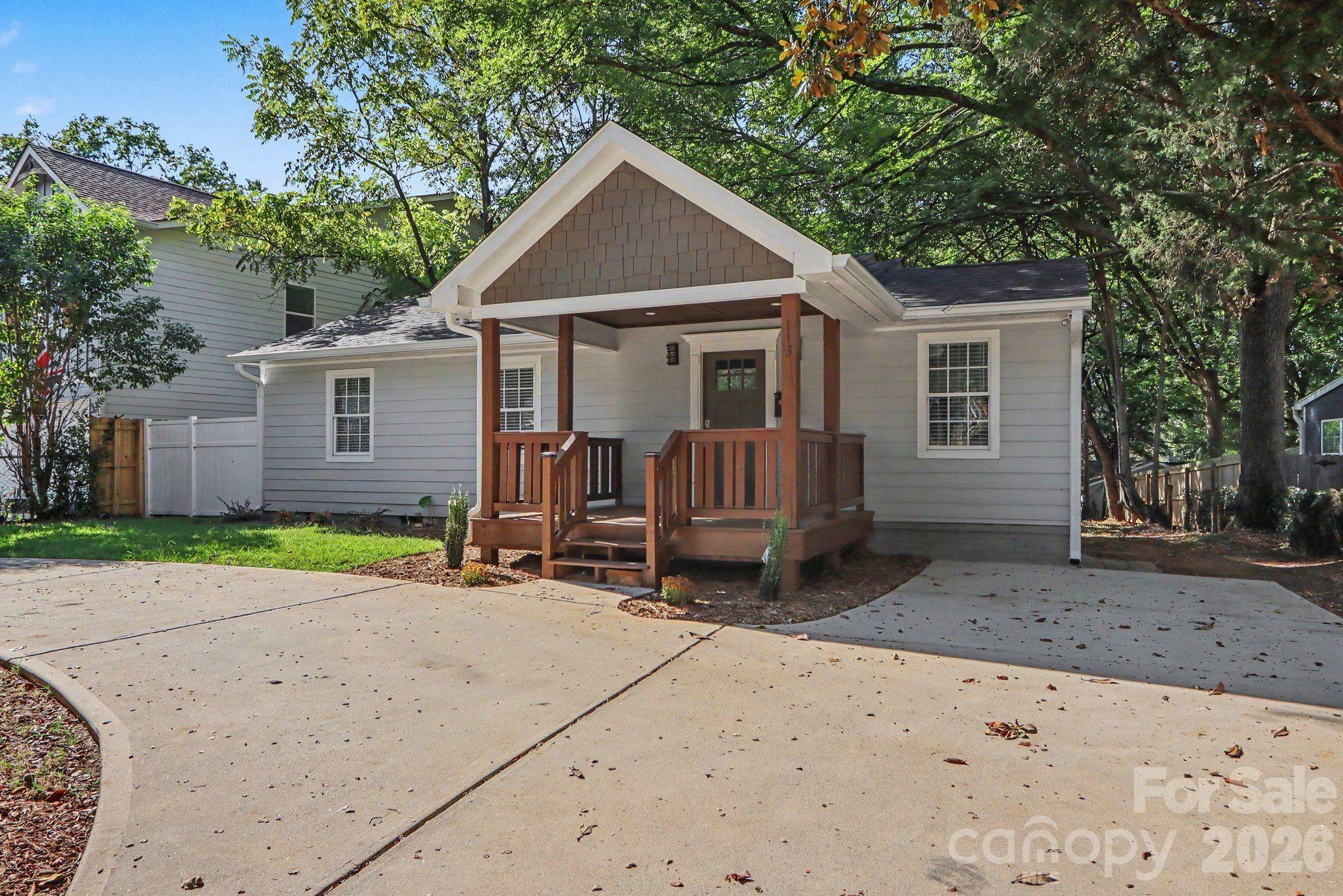 113 N Smallwood Place