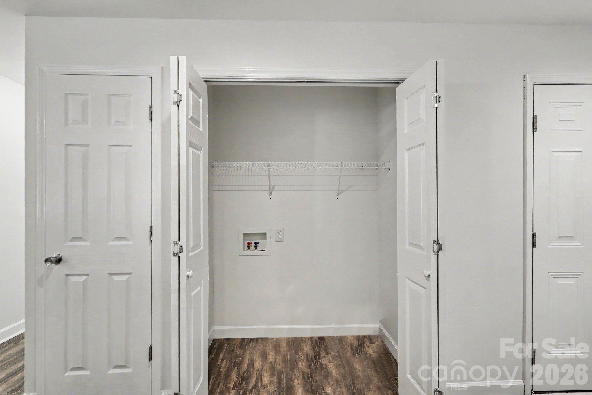 113 N Smallwood Place