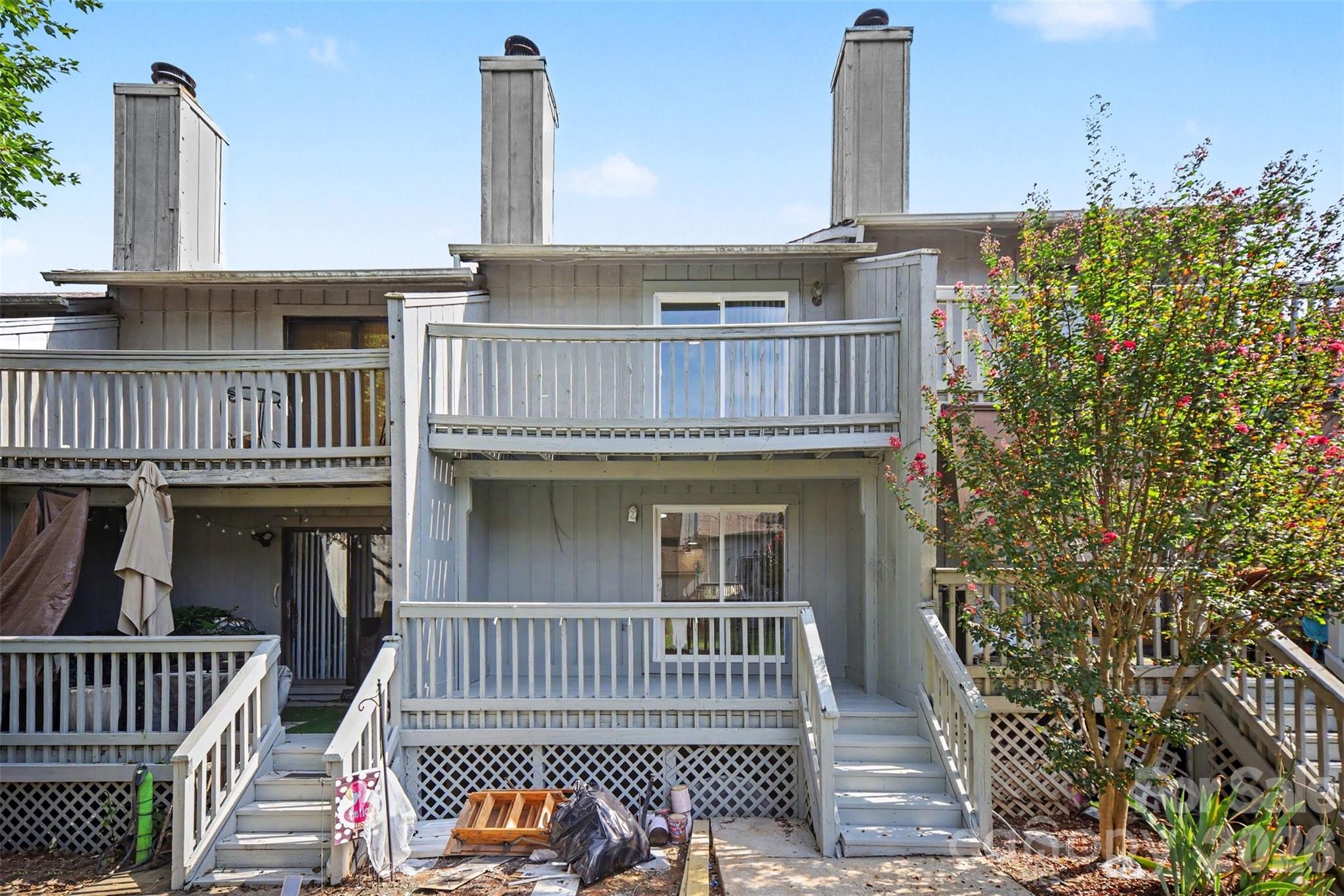 100 Willow Run Drive Unit: 33