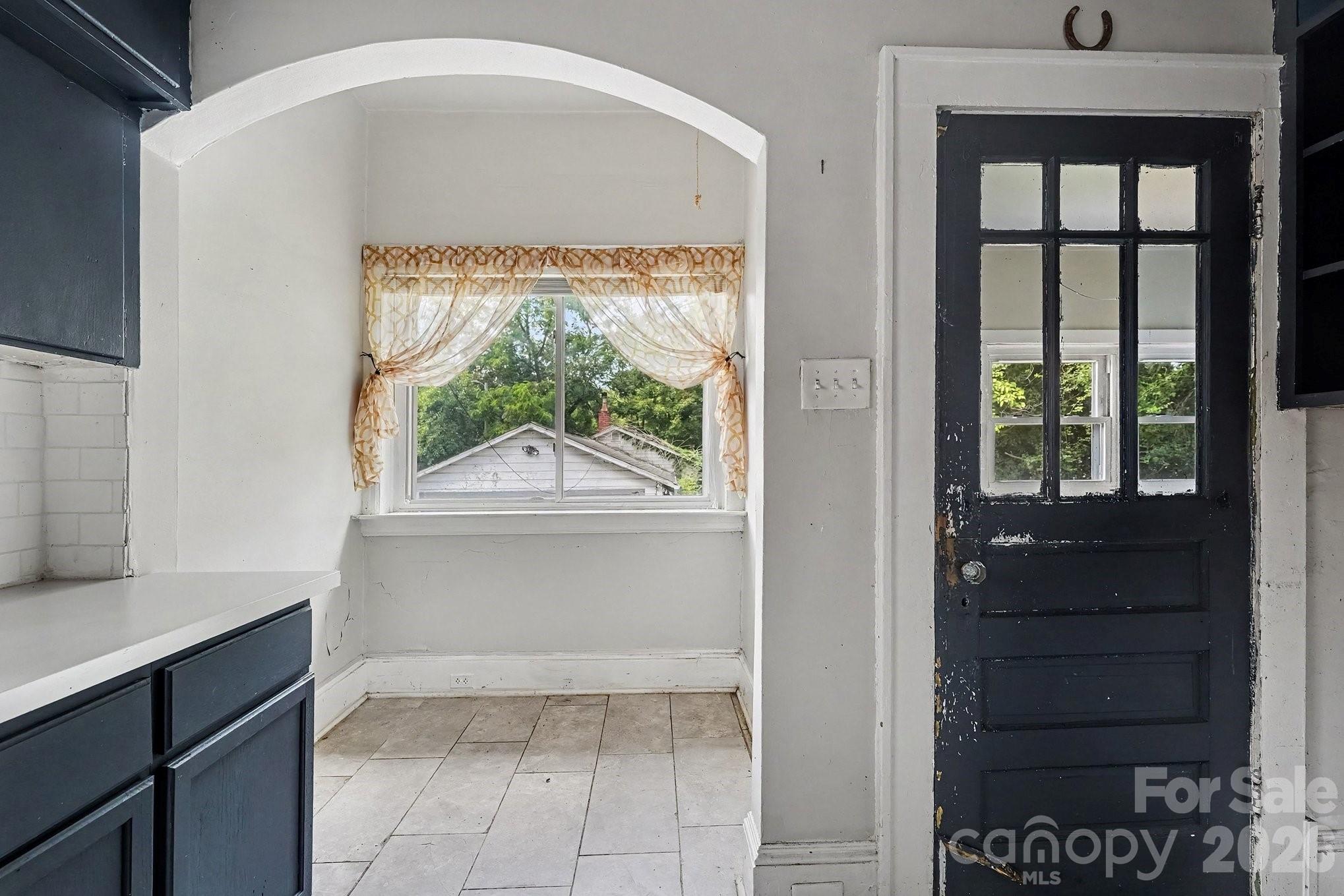 2828 Bon Air Avenue