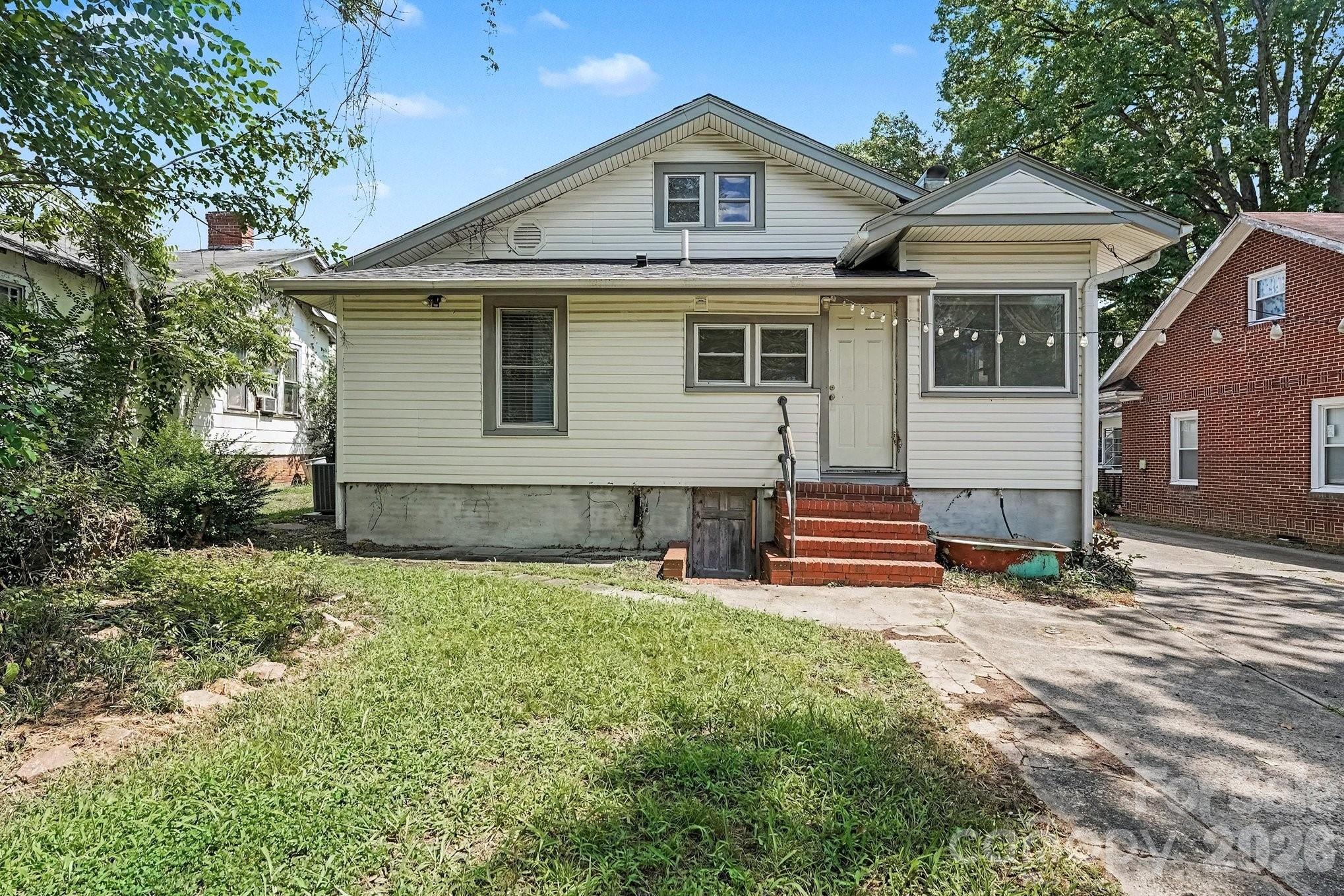 2828 Bon Air Avenue
