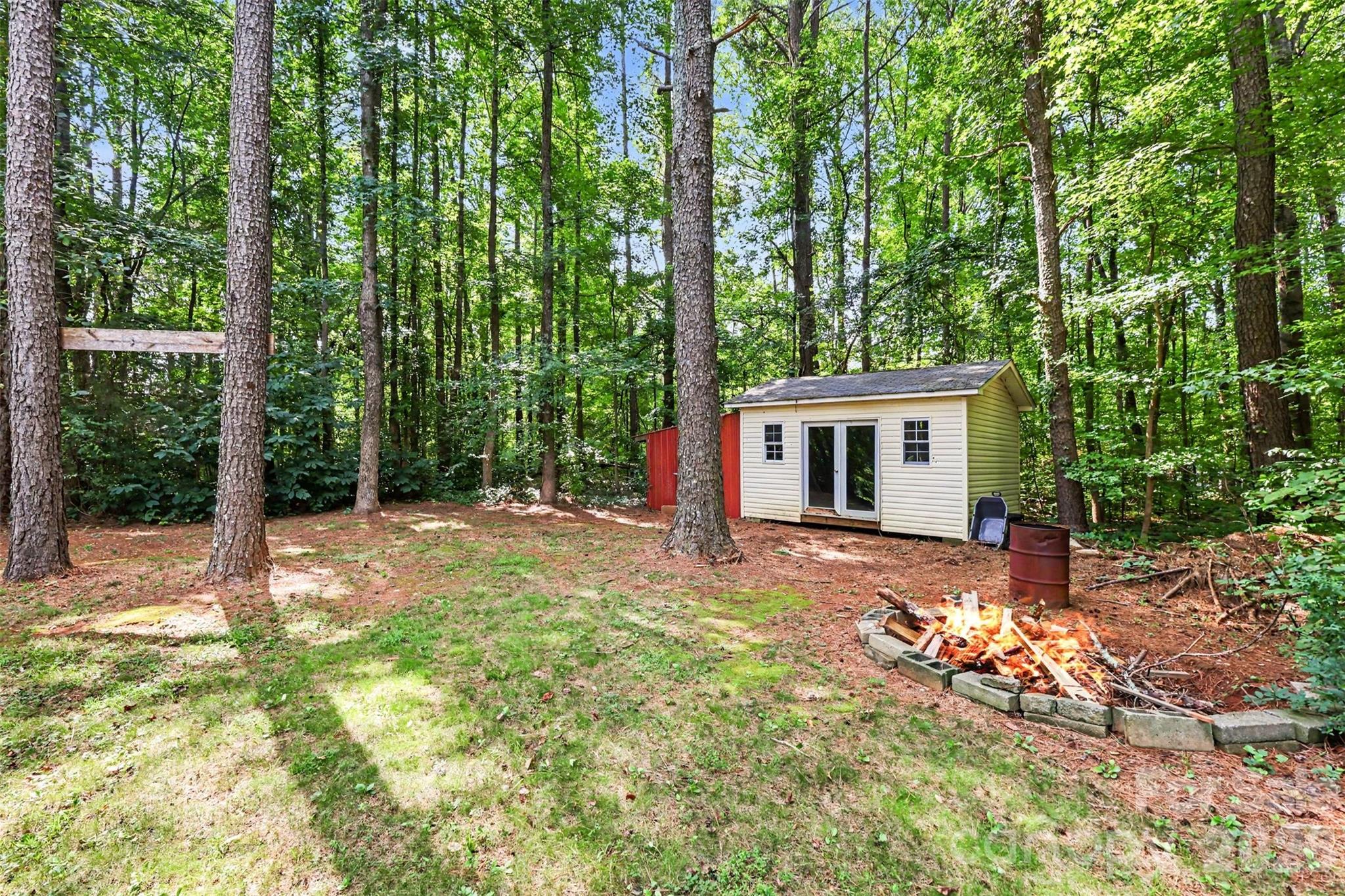 721 Daves Road