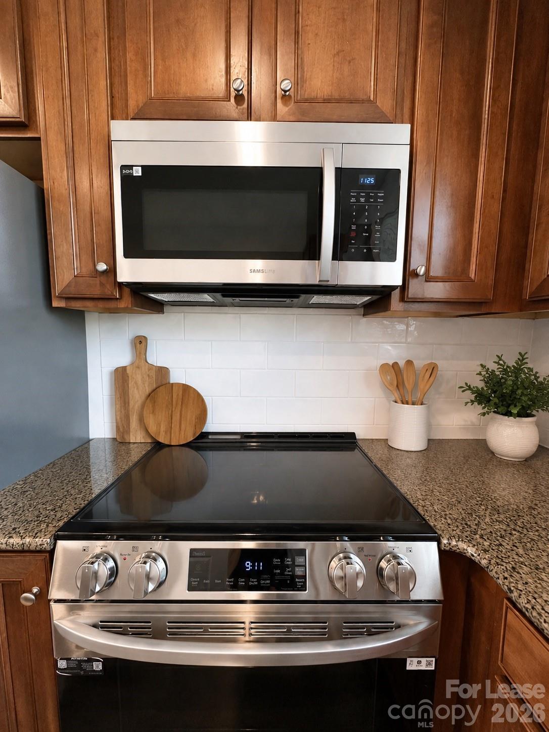 1600 Walnut View Drive
