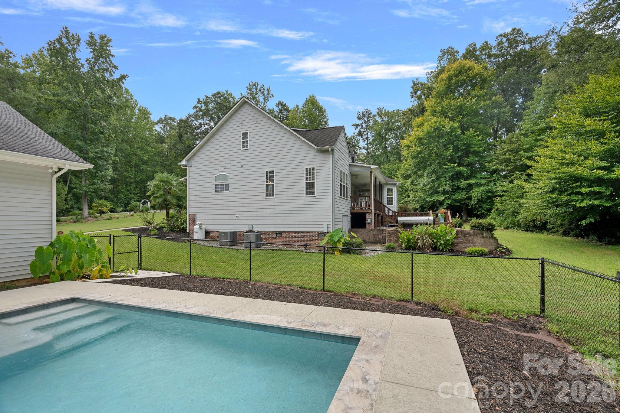3850 Oakdale Road