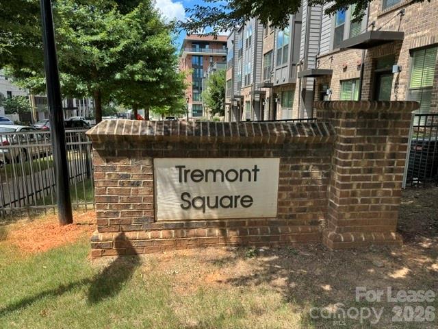 428 W Tremont Avenue