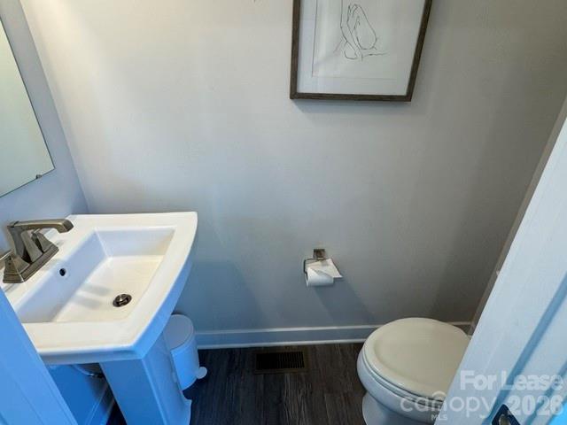 428 W Tremont Avenue