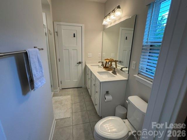 428 W Tremont Avenue