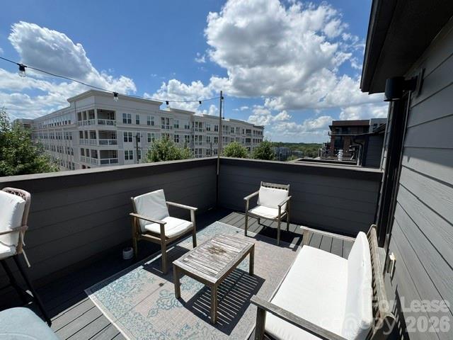 428 W Tremont Avenue
