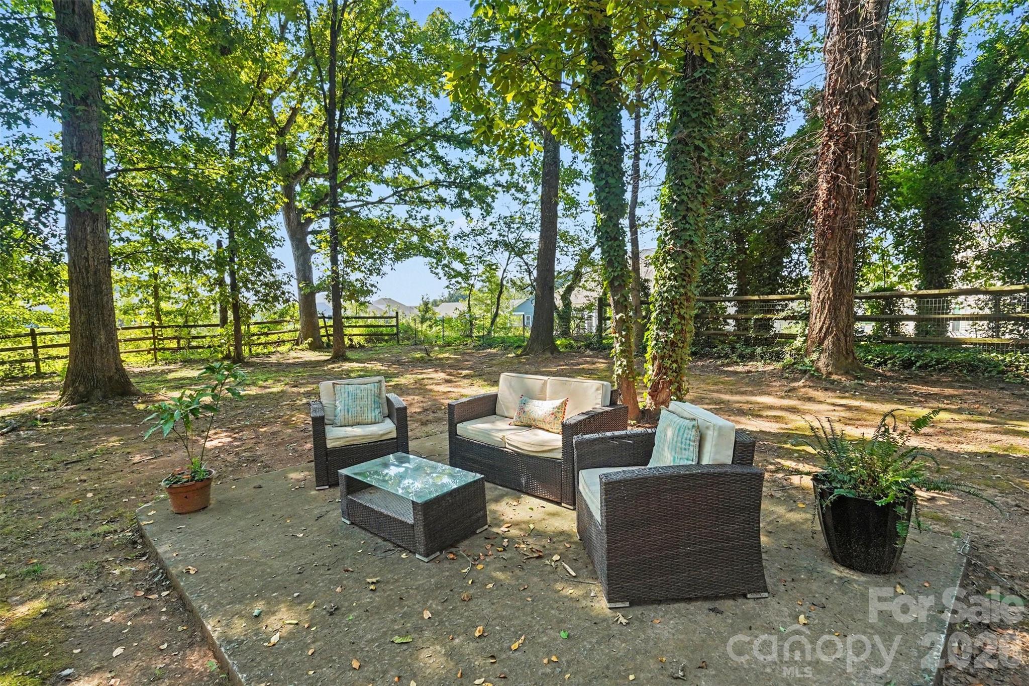 1419 Parkside Drive