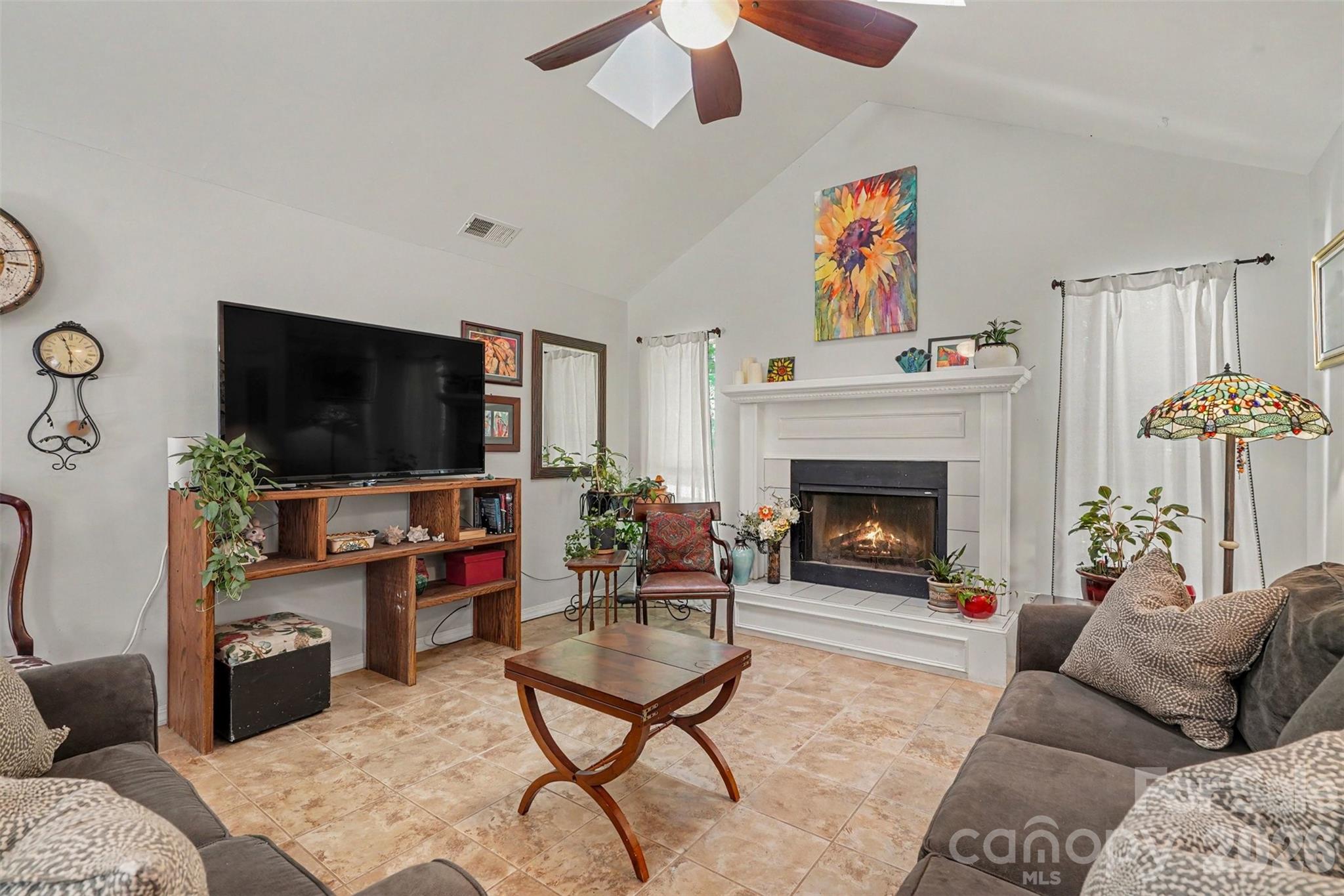 1419 Parkside Drive