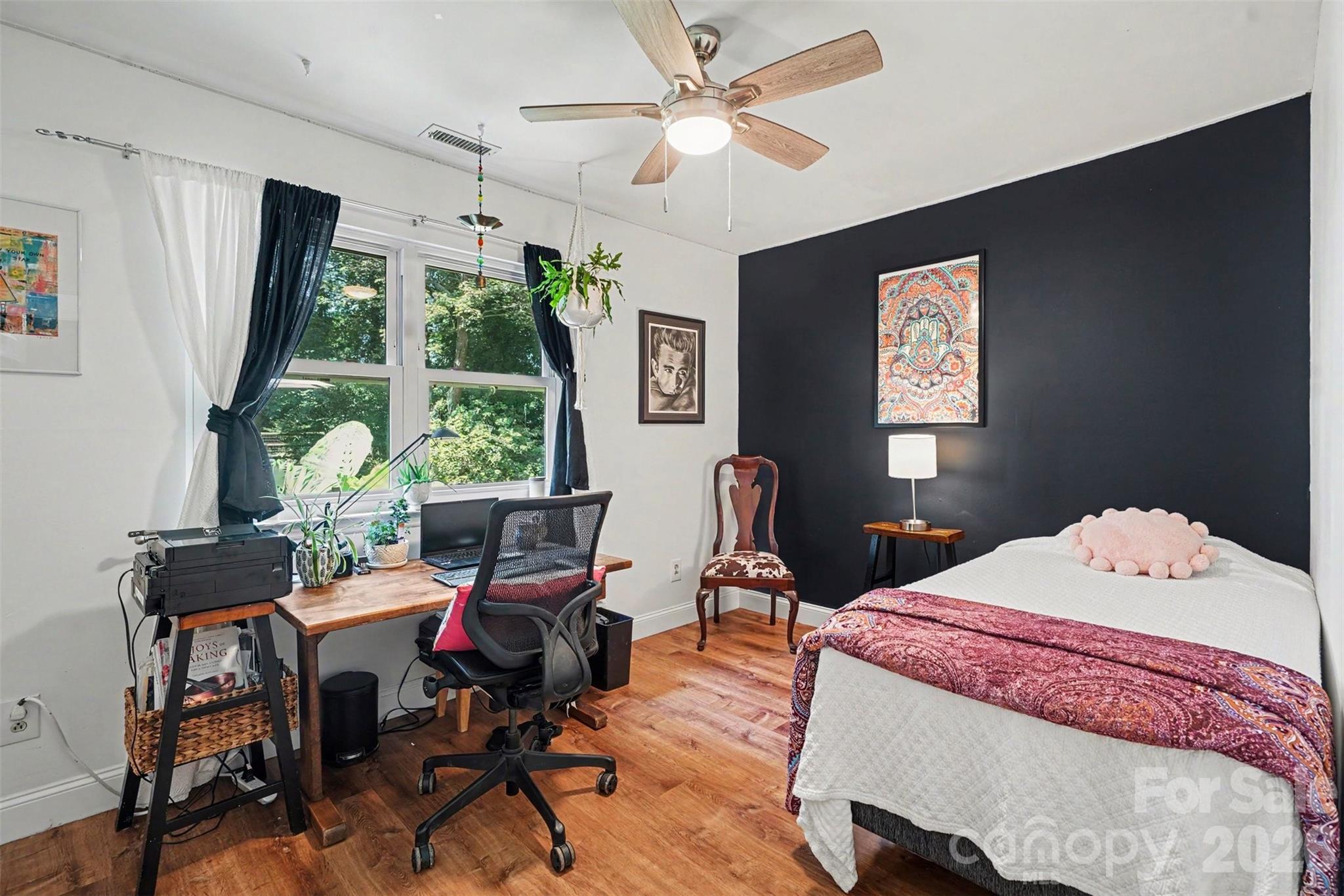 1419 Parkside Drive
