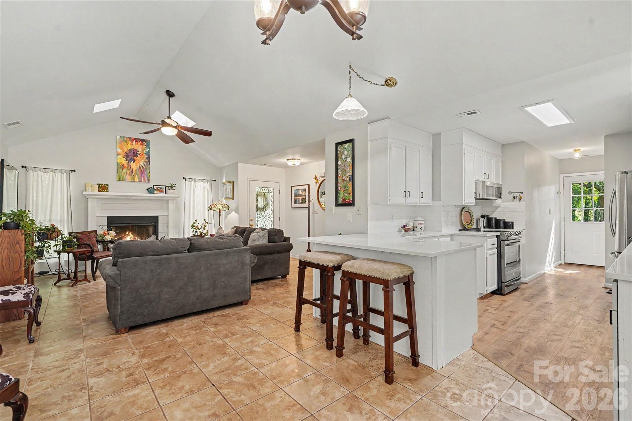 1419 Parkside Drive