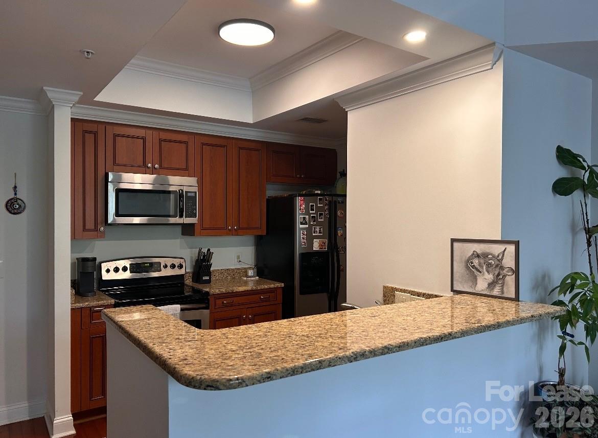 300 W 5th Street Unit: 250