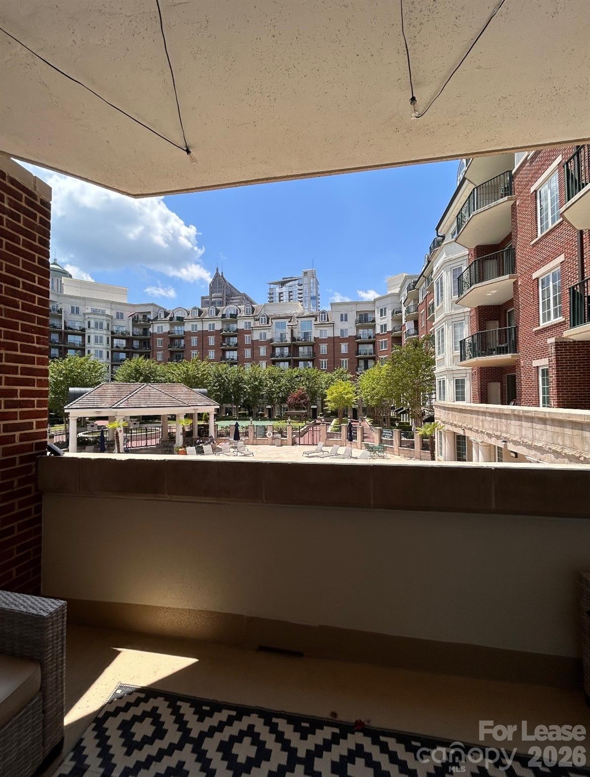 300 W 5th Street Unit: 250