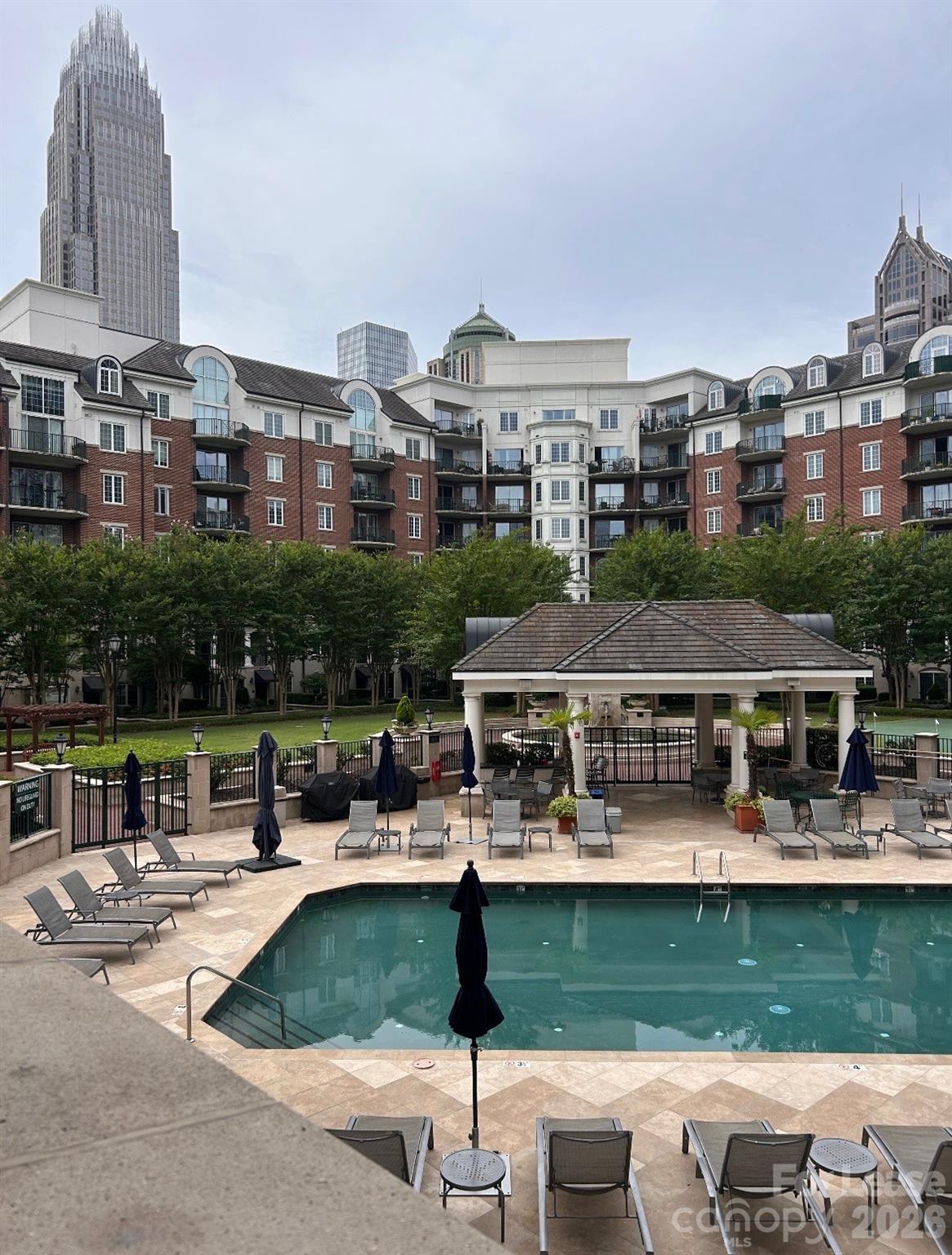 300 W 5th Street Unit: 250