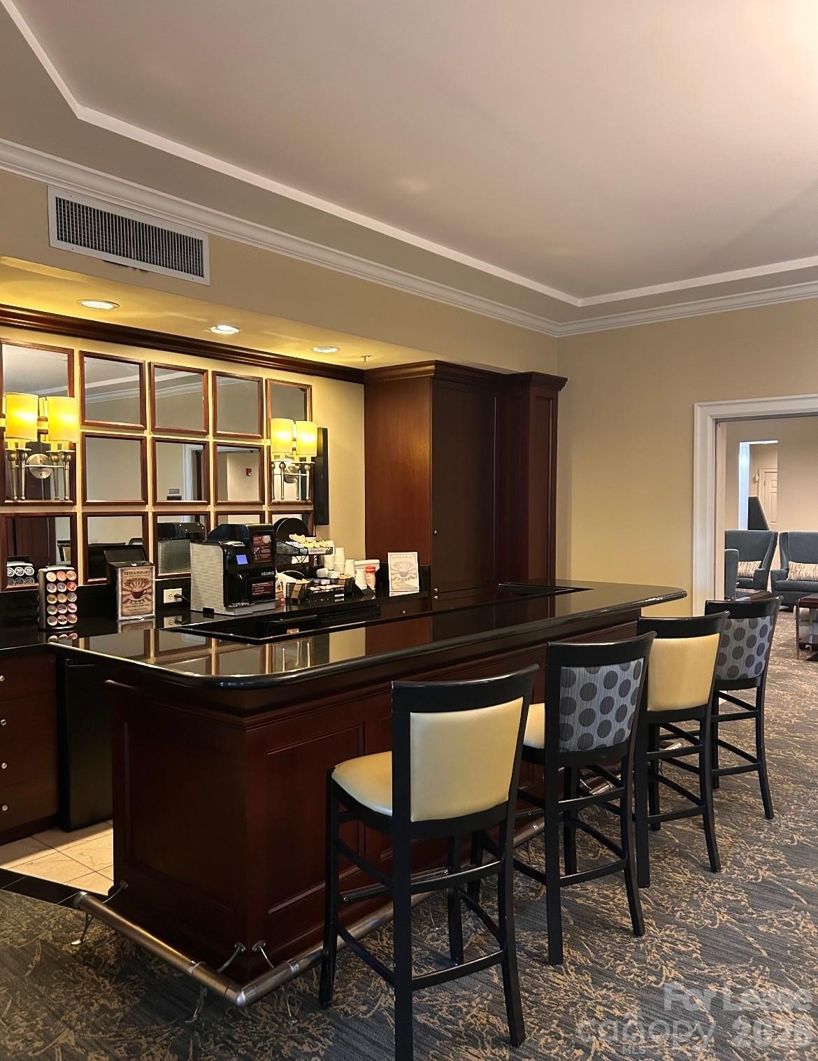 300 W 5th Street Unit: 250
