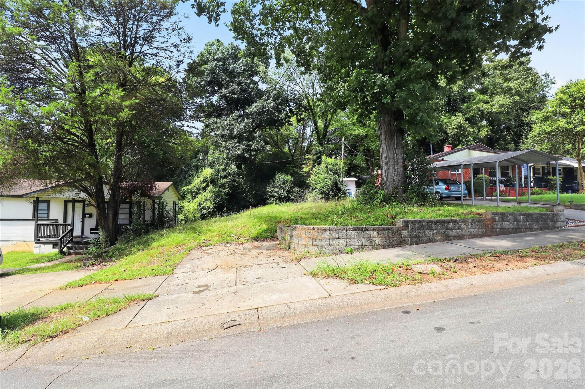 2011 Erie Street