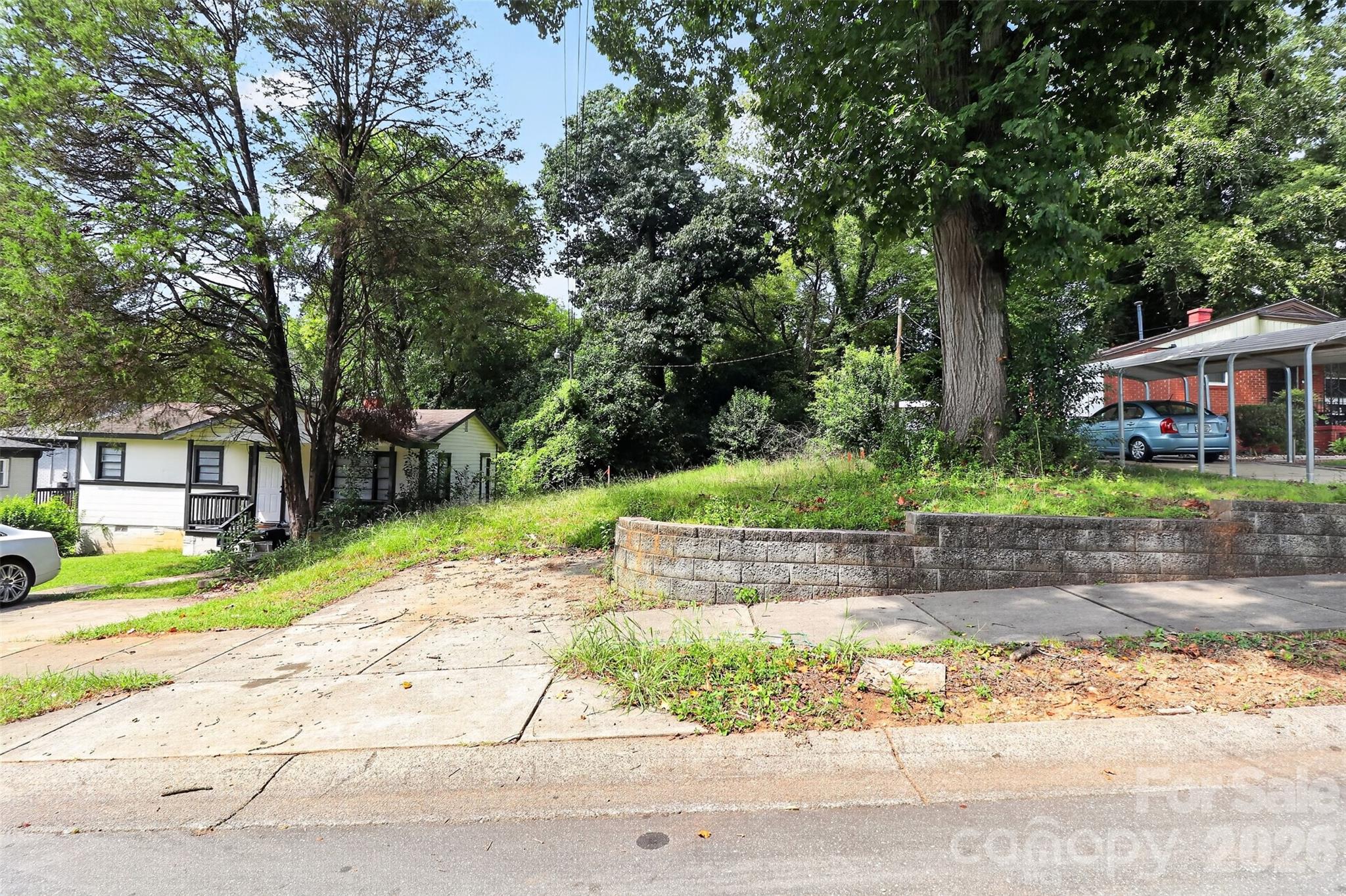 2011 Erie Street