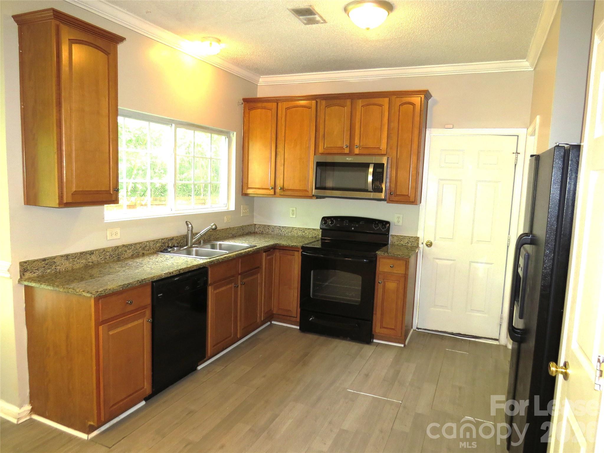 2738 Highland Park Drive