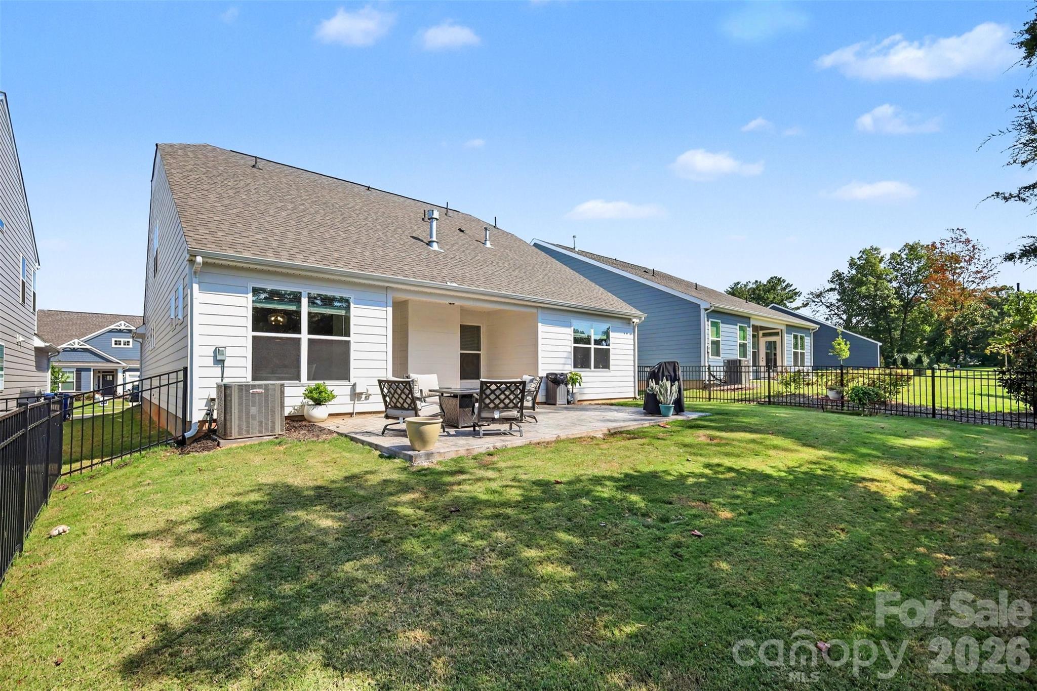 125 S Dunlavin Way