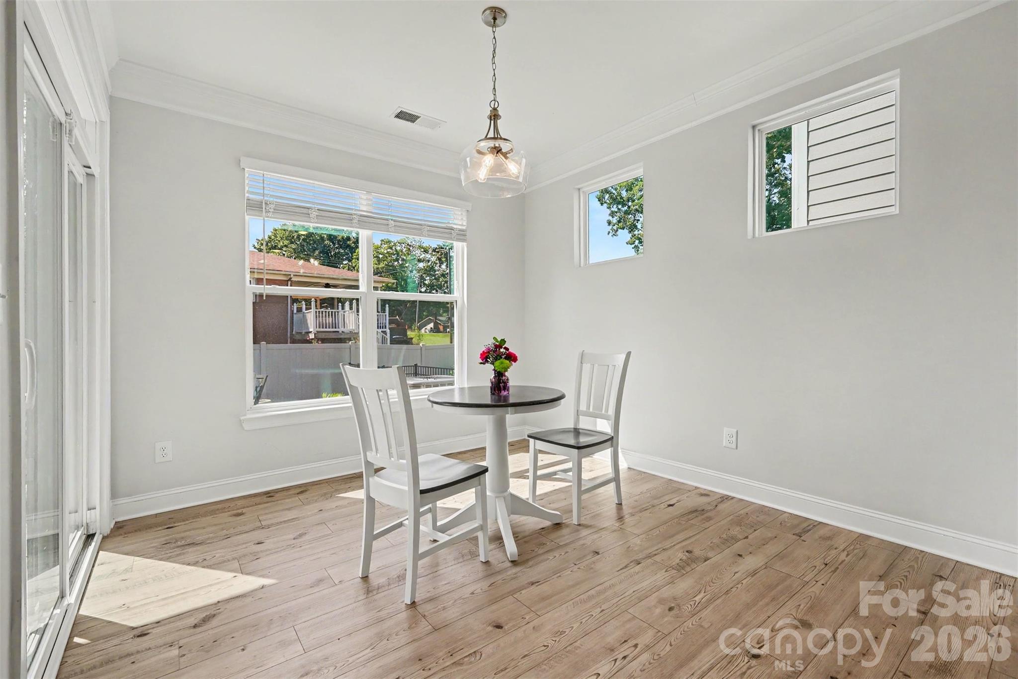 125 S Dunlavin Way