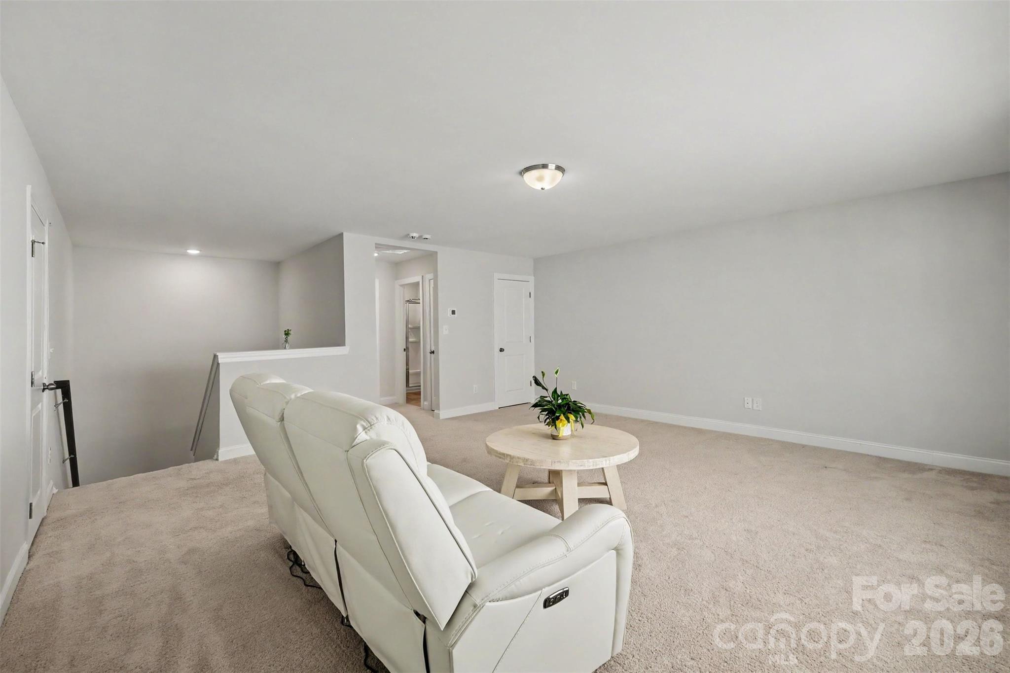 125 S Dunlavin Way