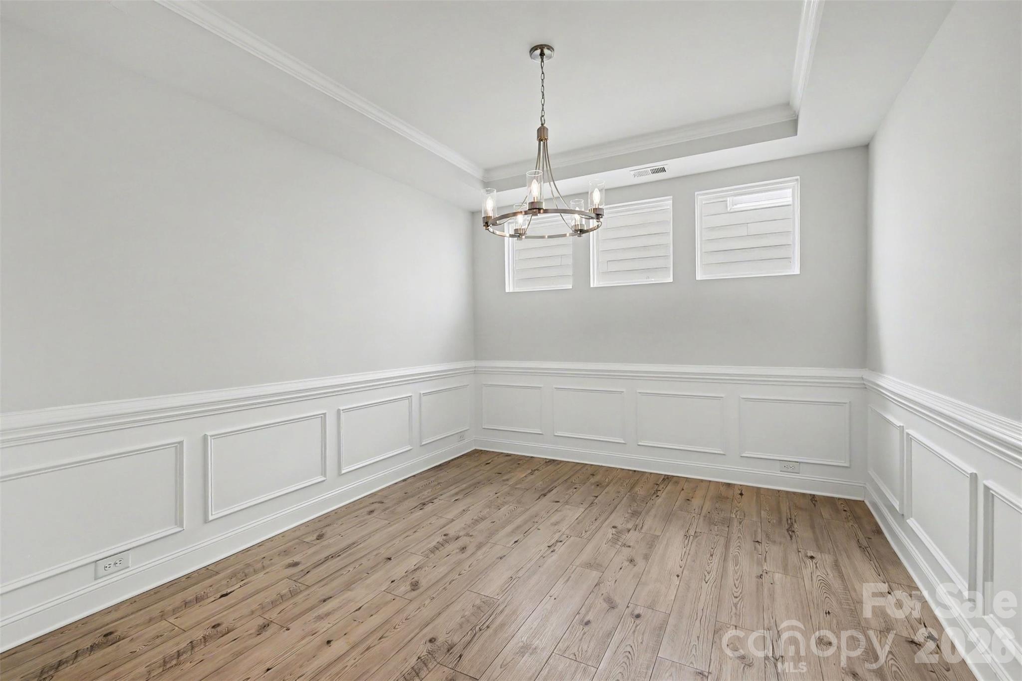 125 S Dunlavin Way