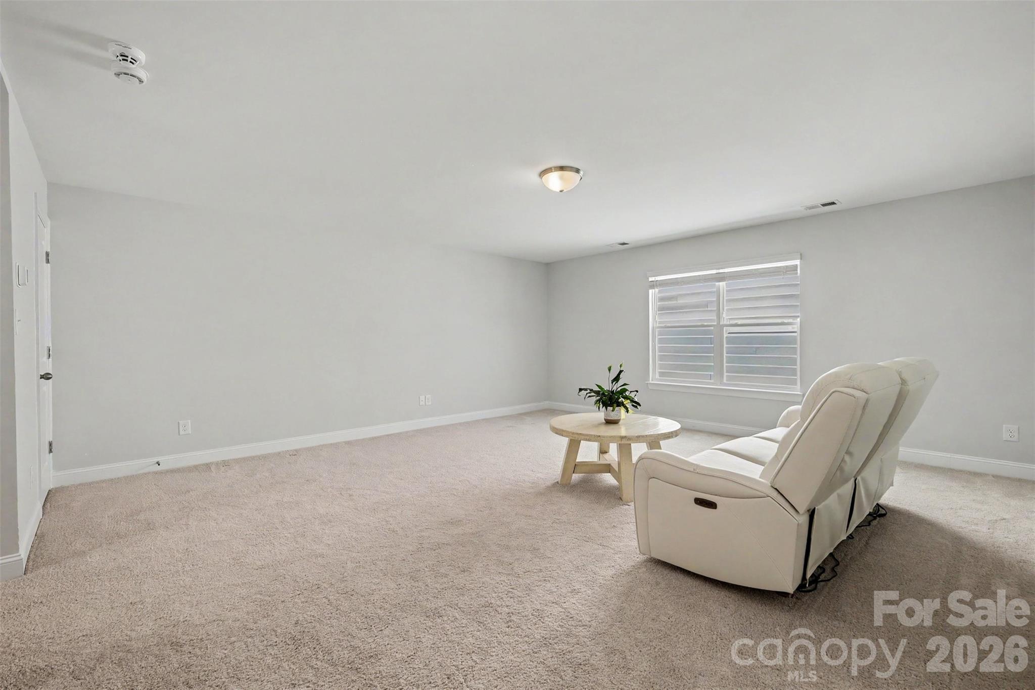 125 S Dunlavin Way