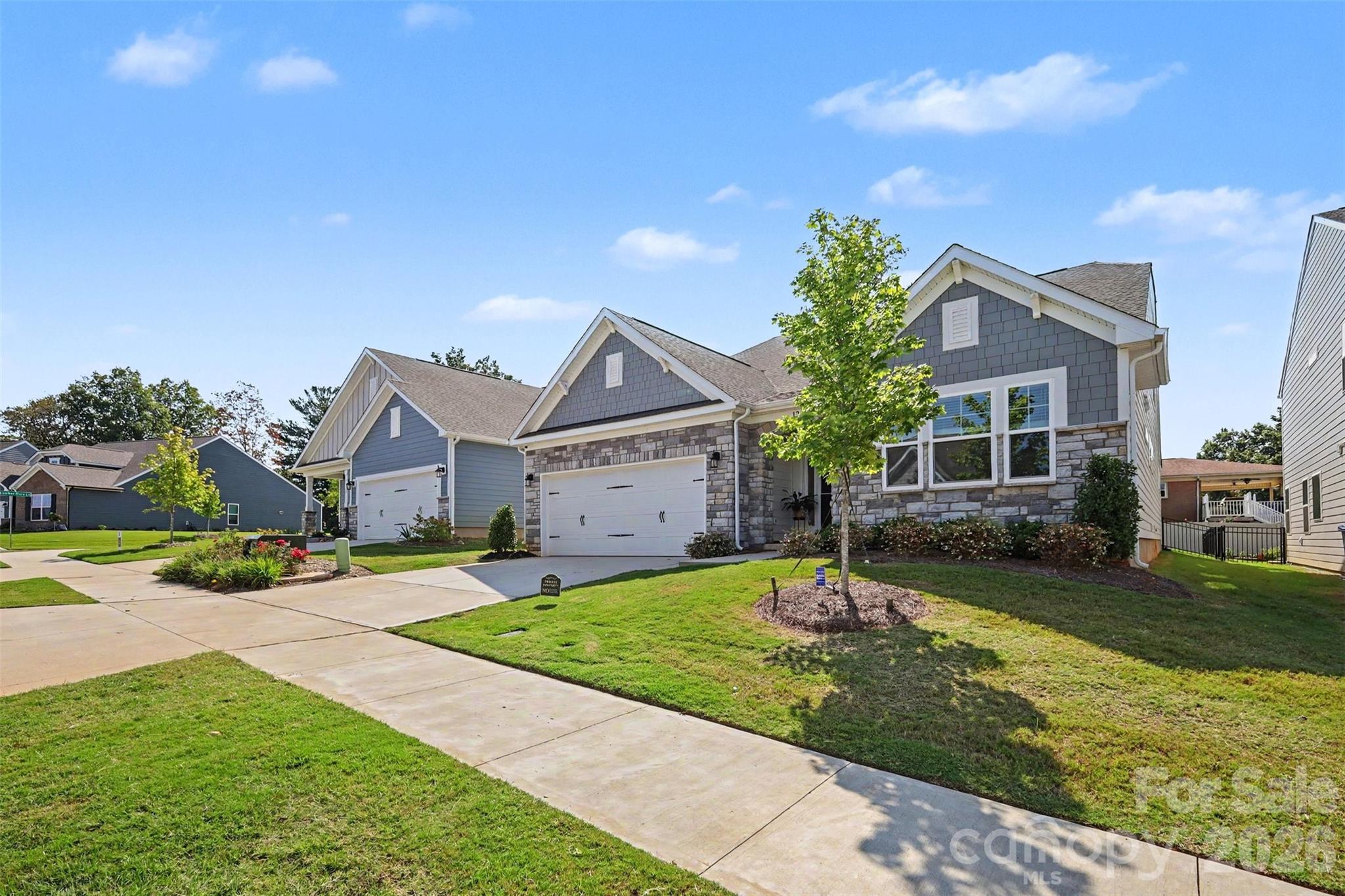 125 S Dunlavin Way