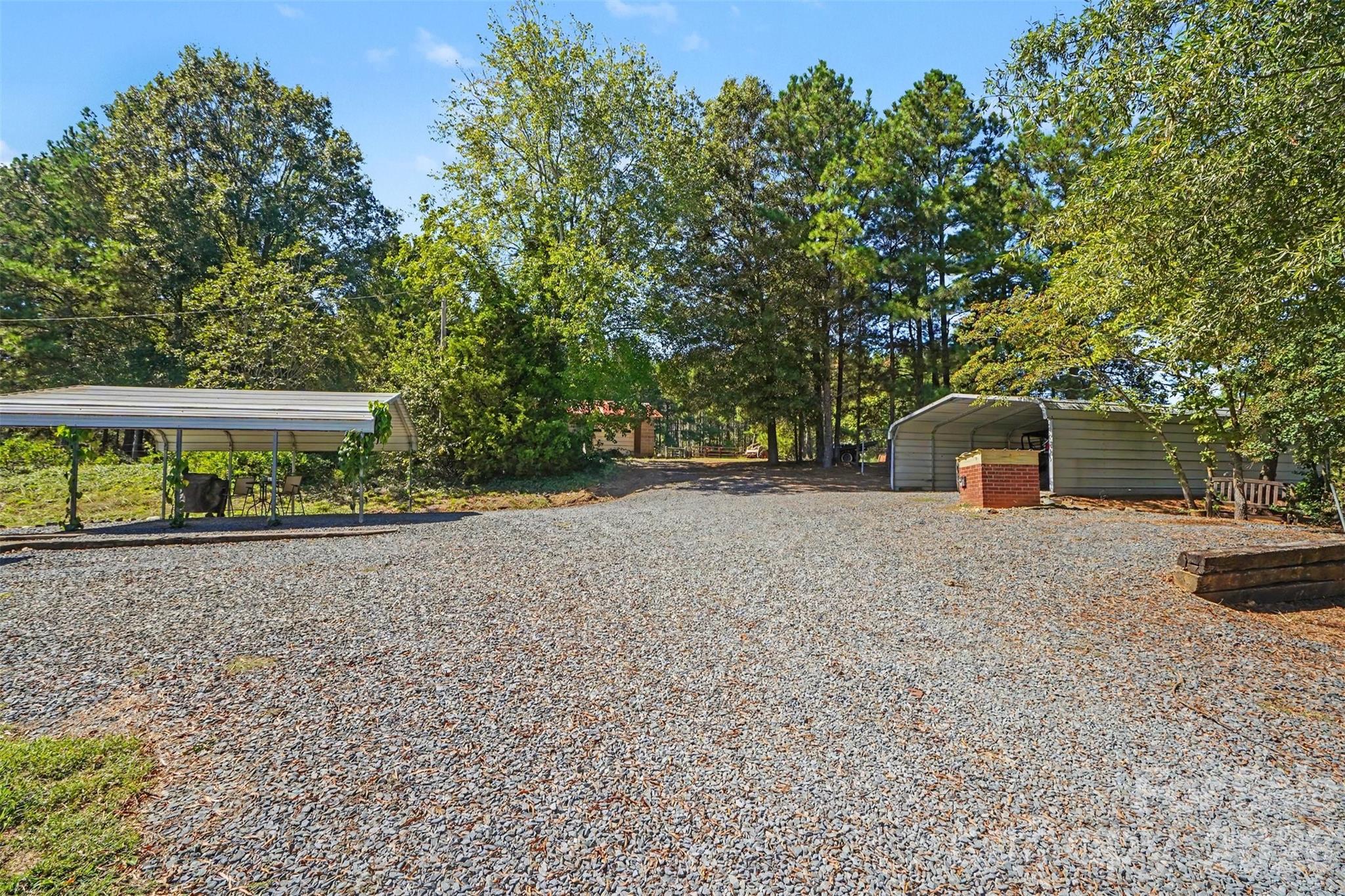 8121 Old Davis Road