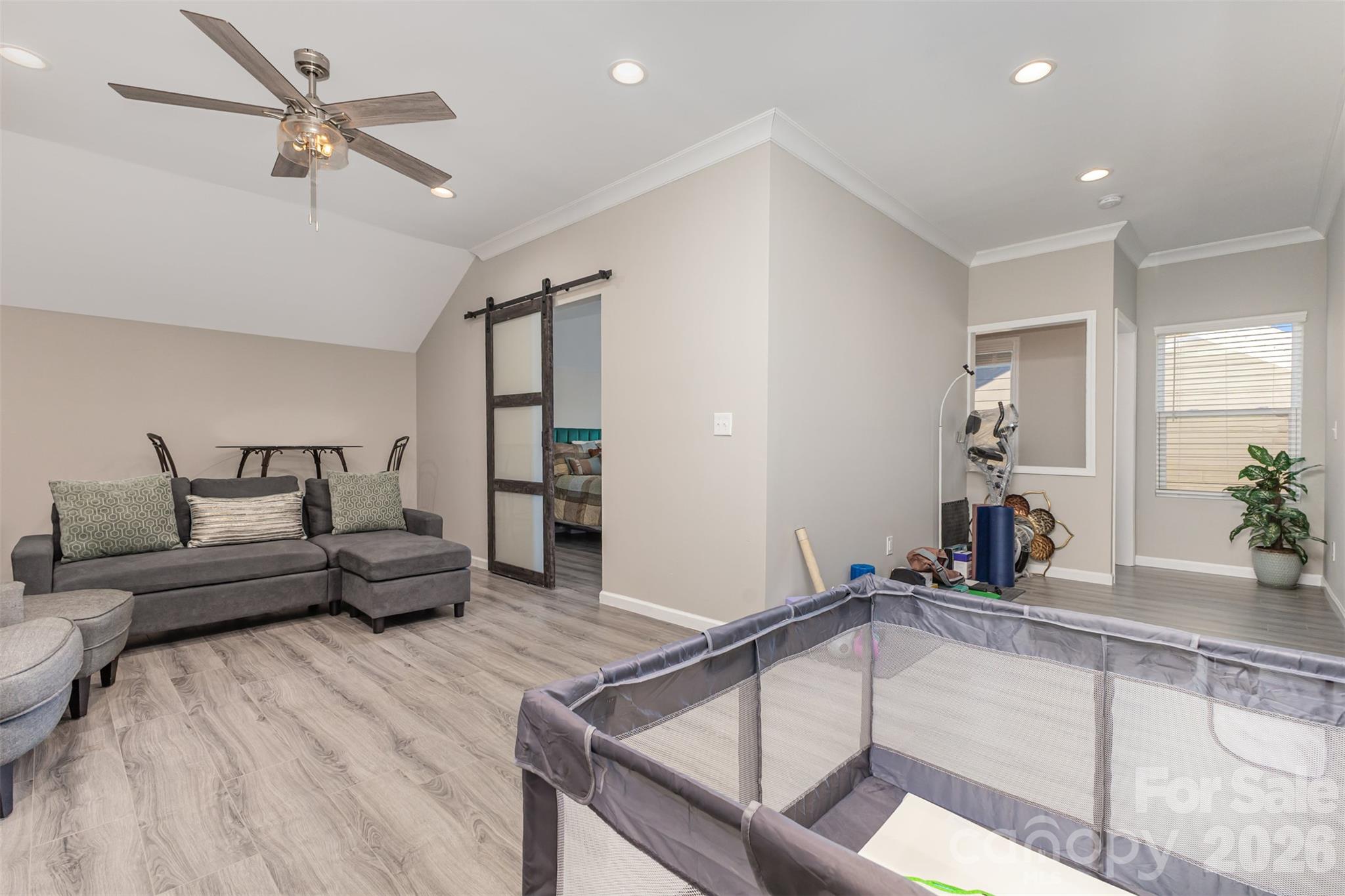 19004 Dry Narrows Way