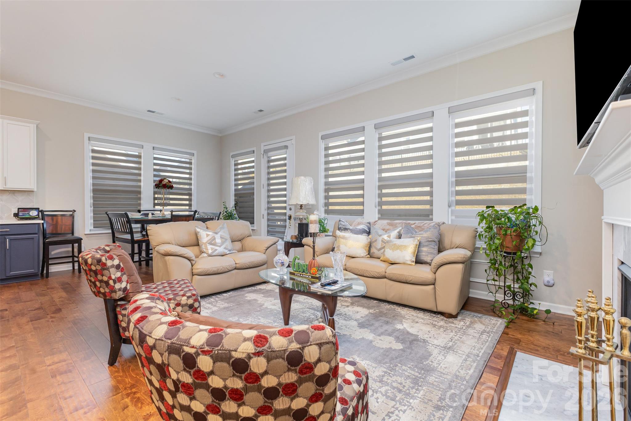 19004 Dry Narrows Way
