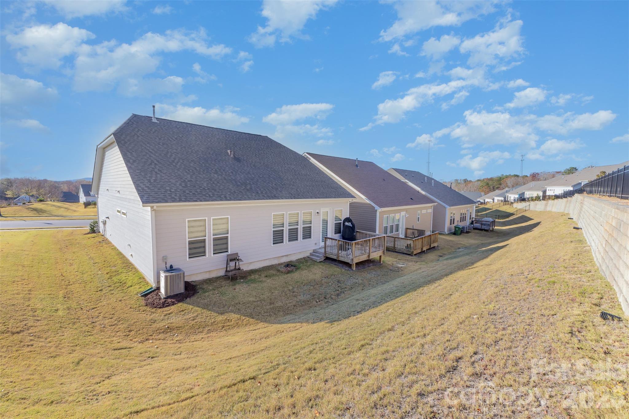19004 Dry Narrows Way