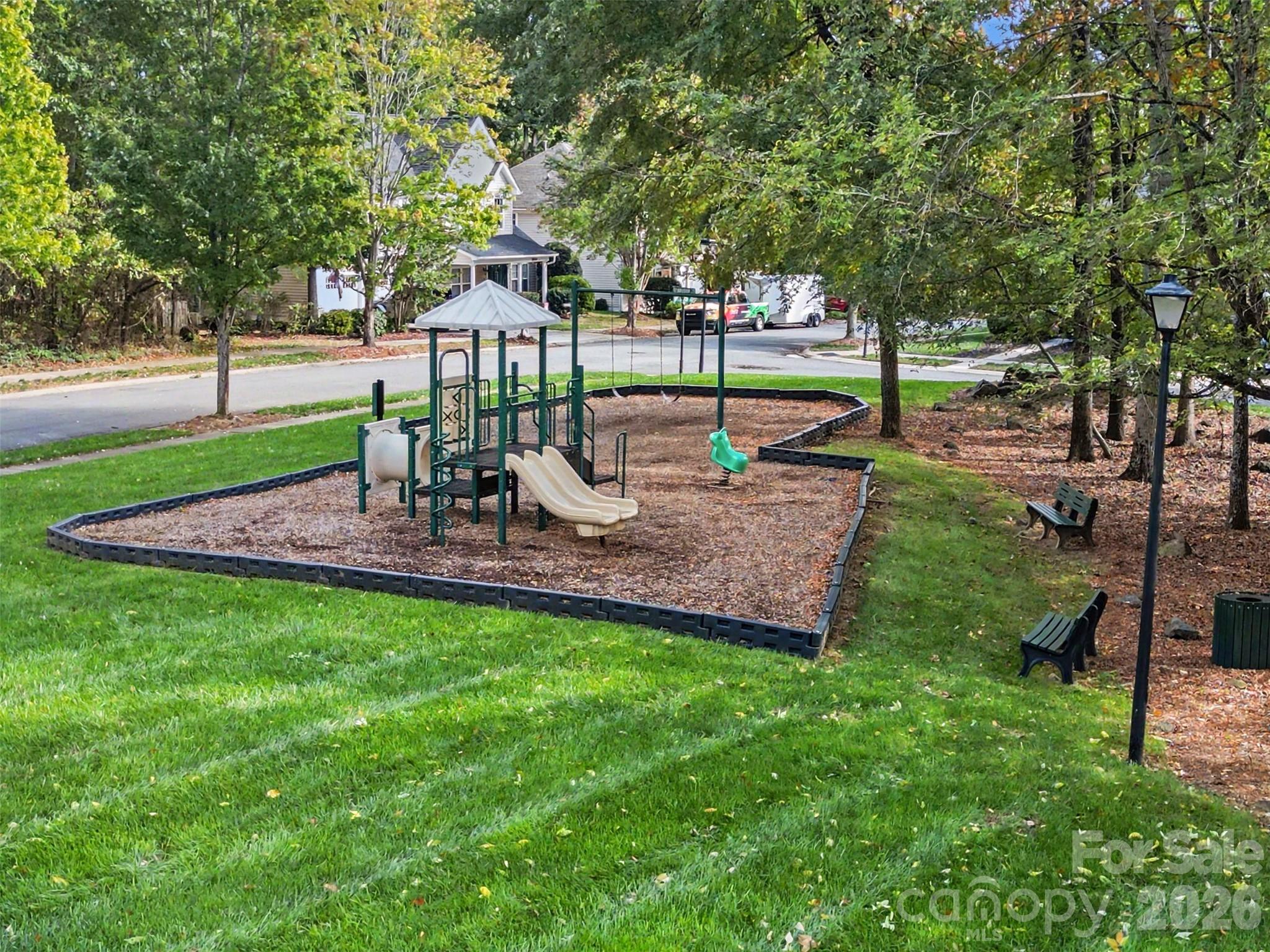 1727 Crabapple Tree Lane