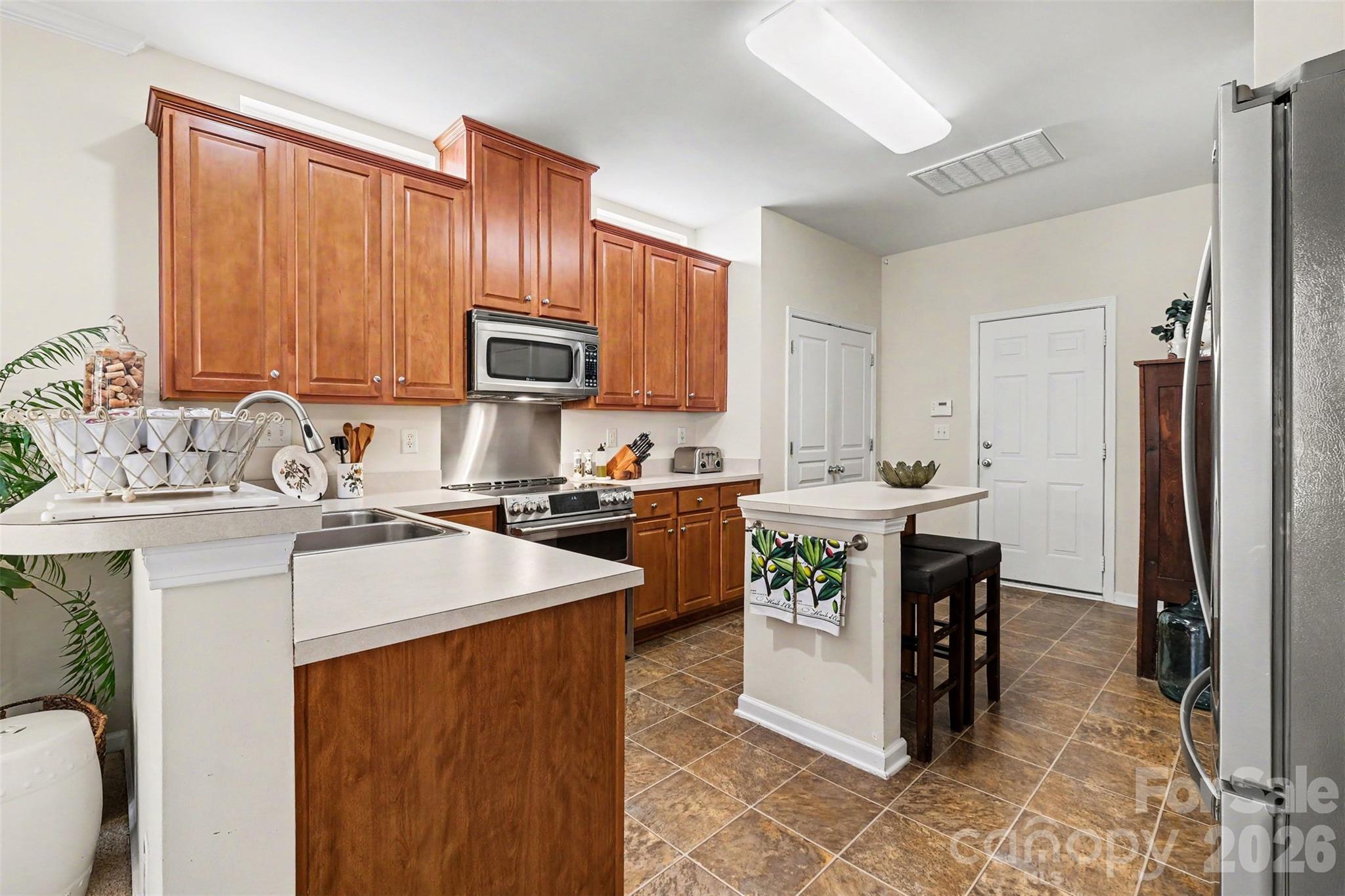 1727 Crabapple Tree Lane
