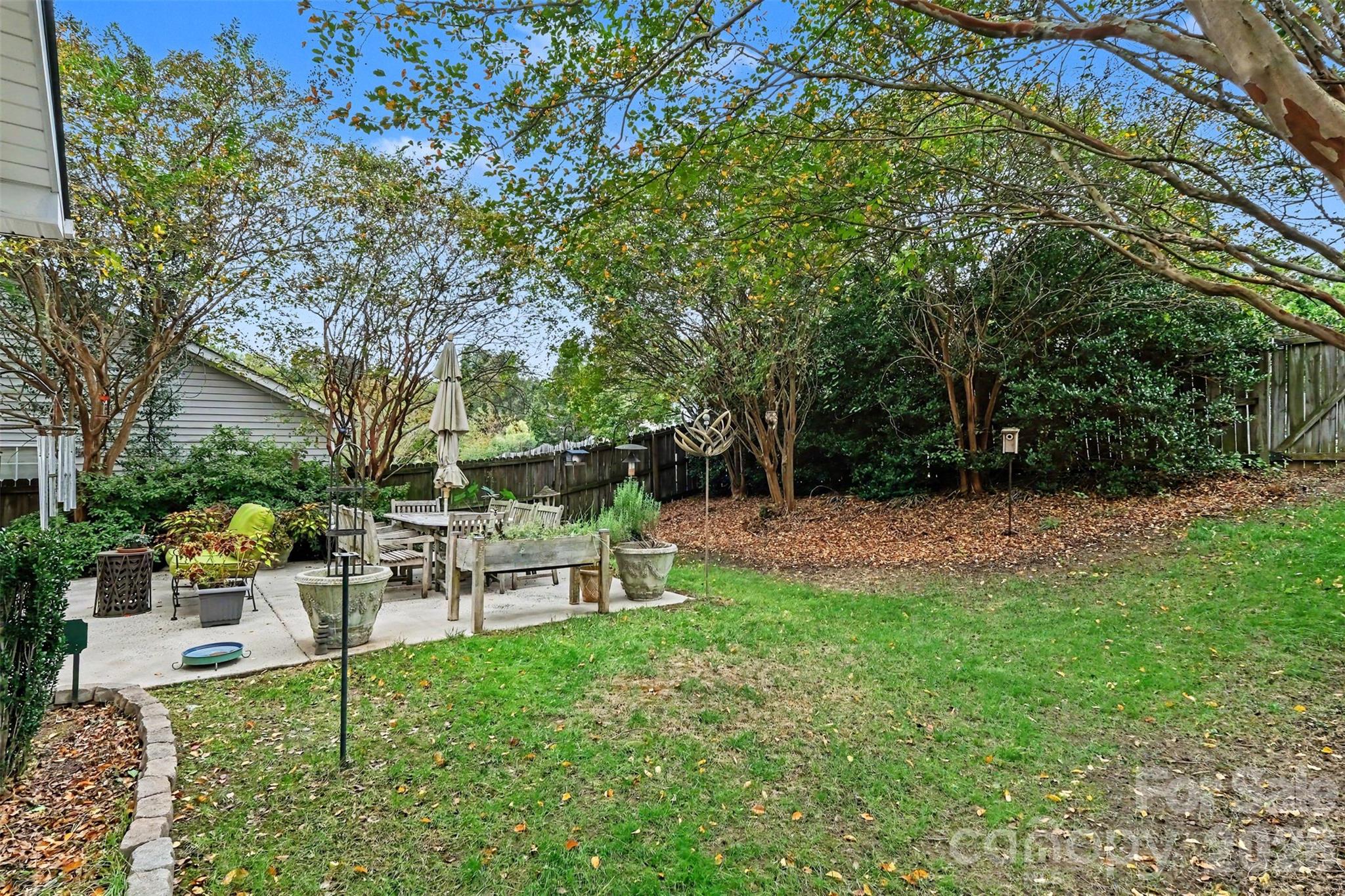 1727 Crabapple Tree Lane