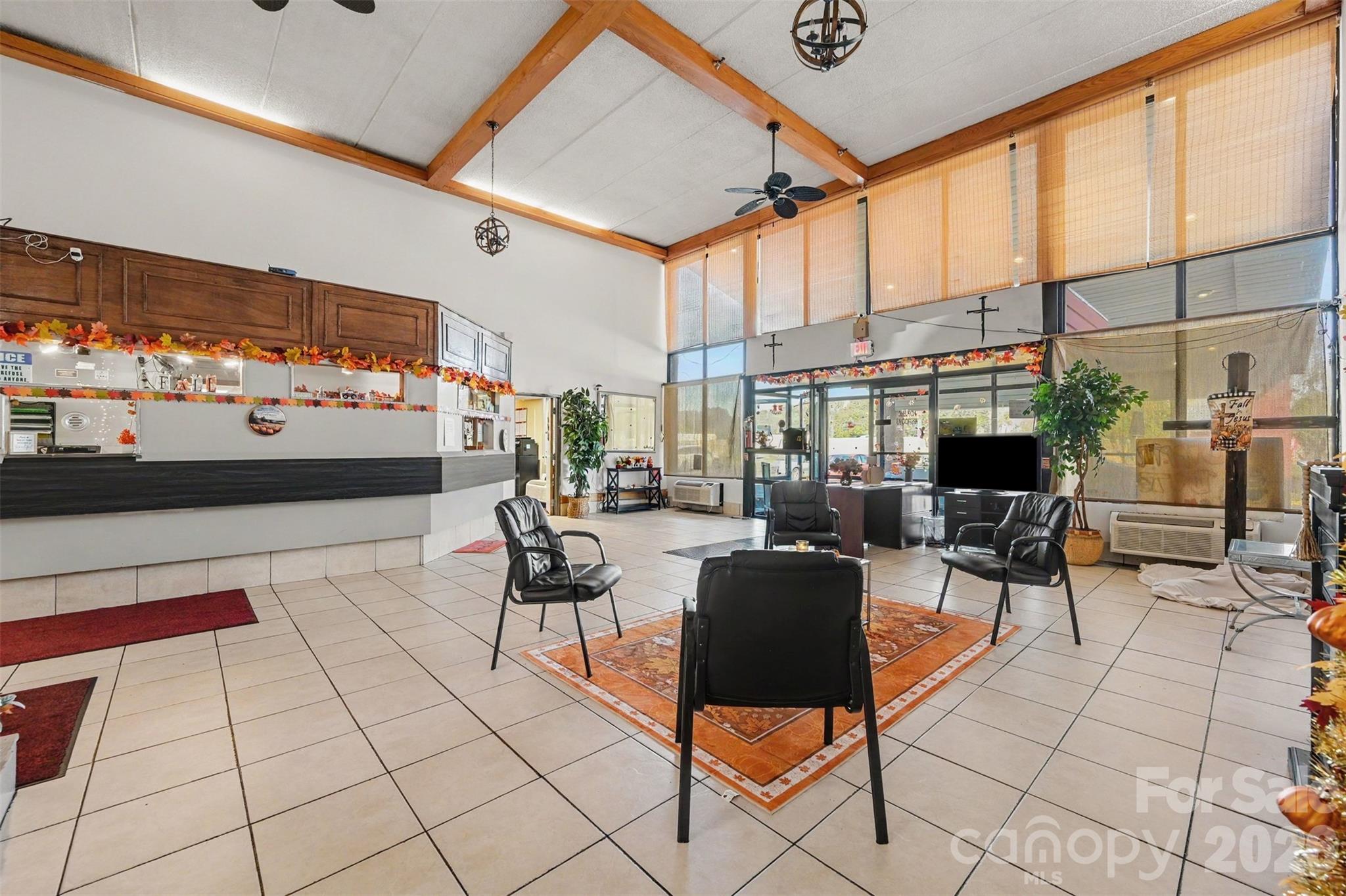 4904 Reagan Drive