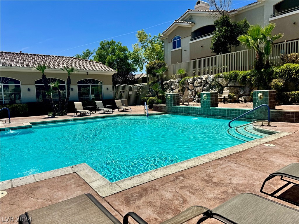 1301 Red Gable Lane 204