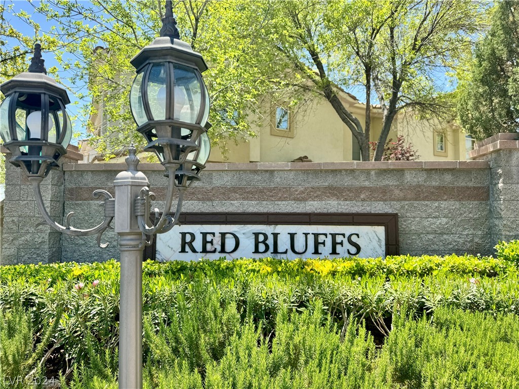 1301 Red Gable Lane 204