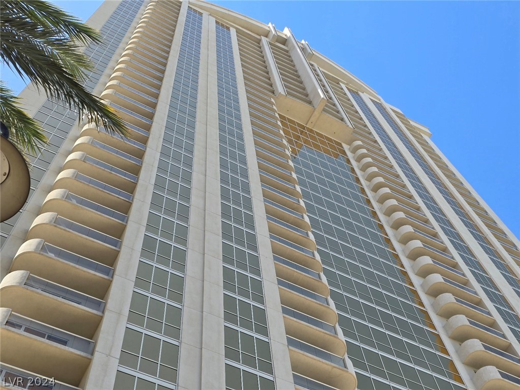 135 East Harmon Avenue 2807